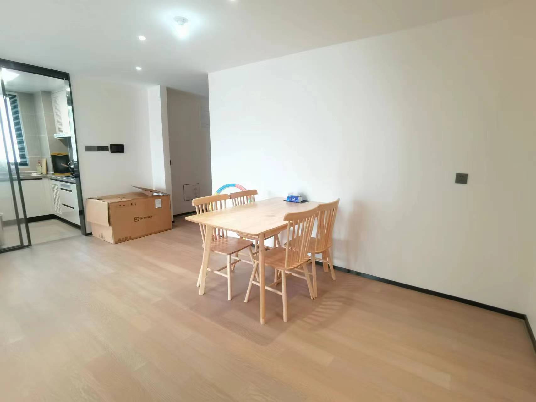 万科翡翠公园 3室2厅2卫 116m&sup2;