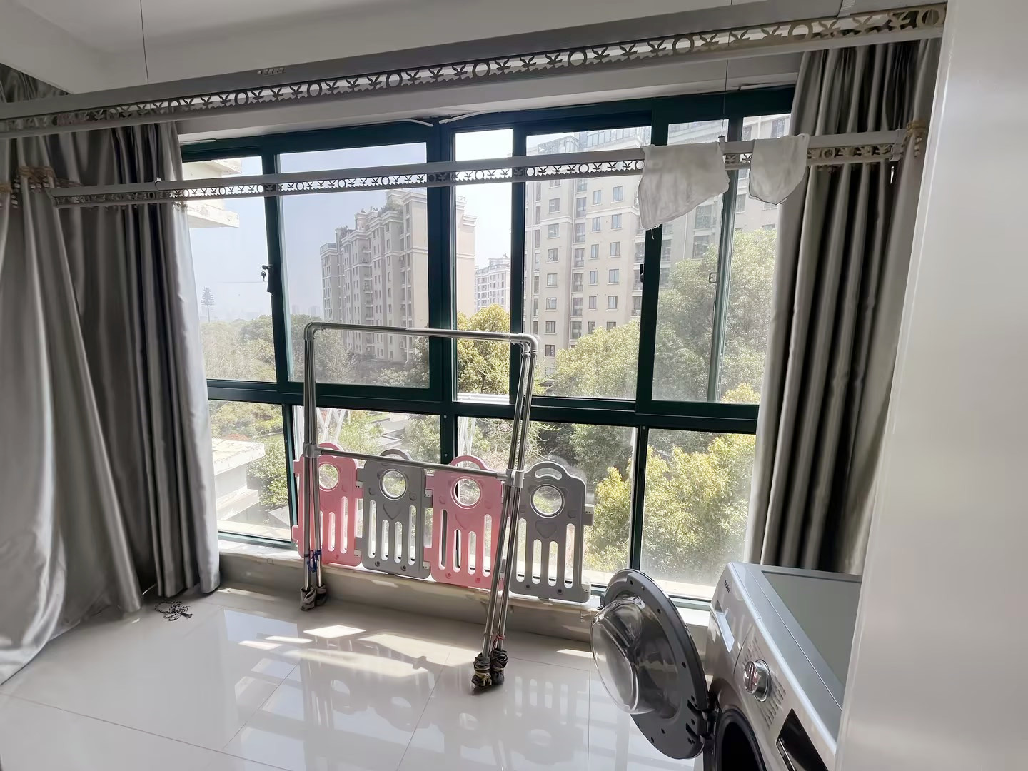凤凰莱茵苑 3室1厅1卫 116.80m&sup2;