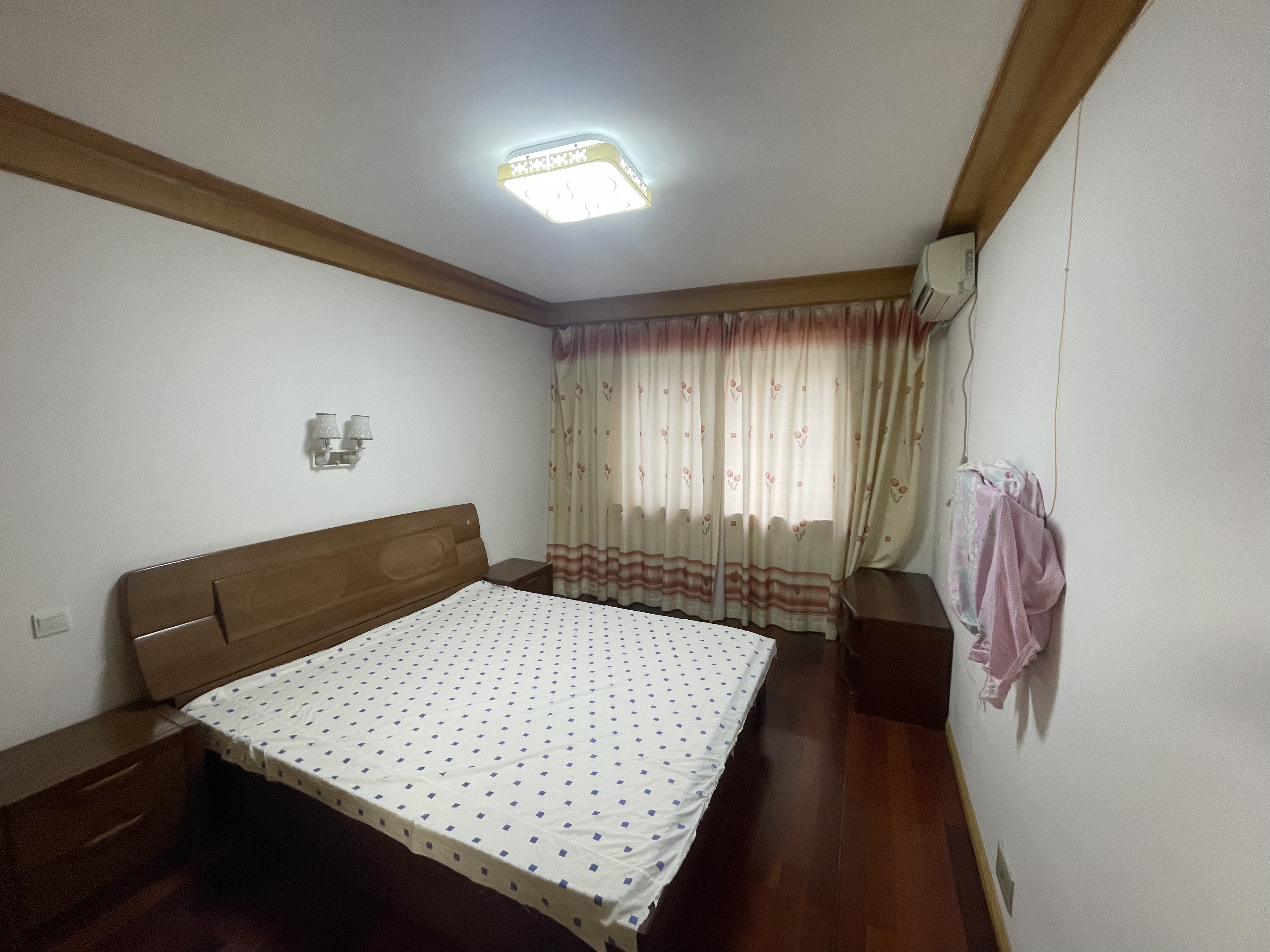 三喜花苑 2室1厅1卫 96m&sup2;