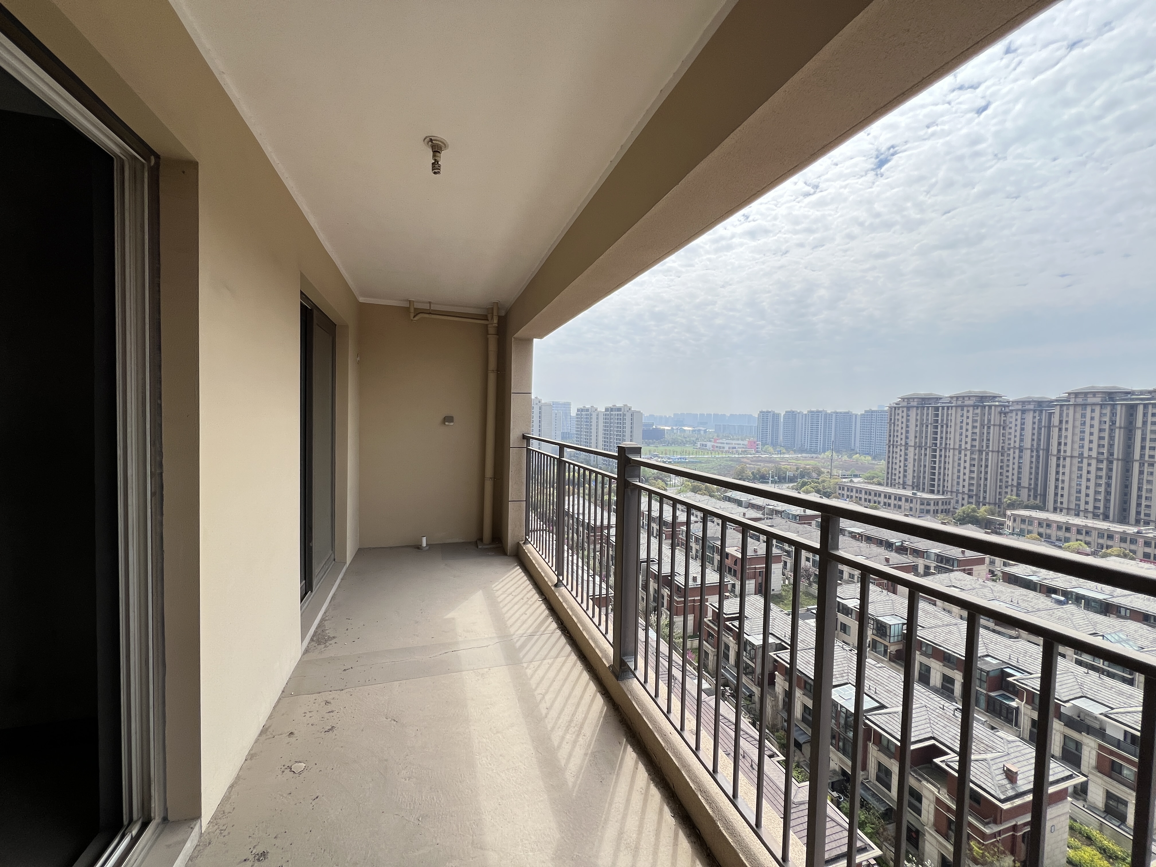 景瑞御府 4室2厅2卫 148m&sup2;