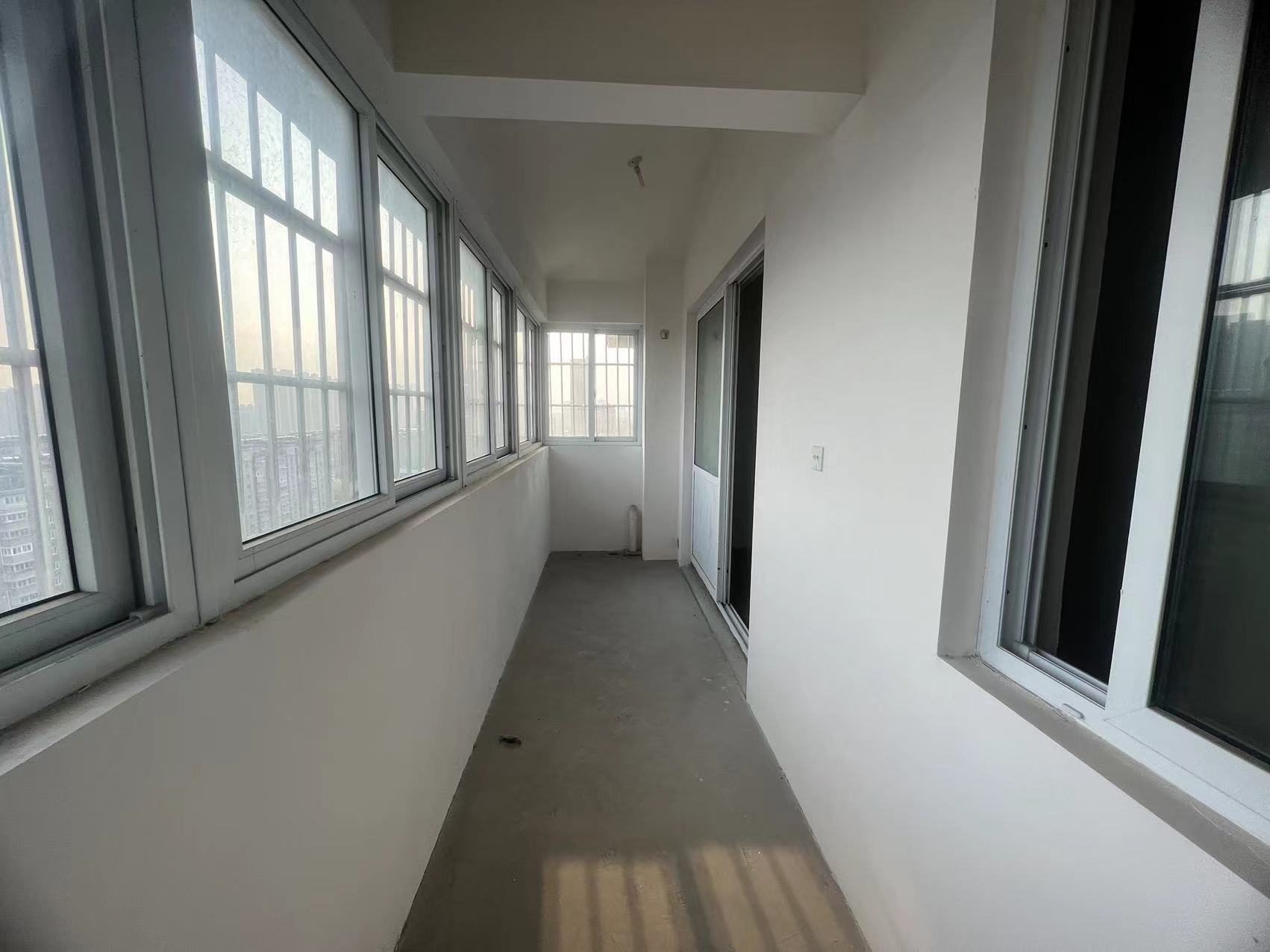 兴和家园 3室2厅2卫 237m&sup2;