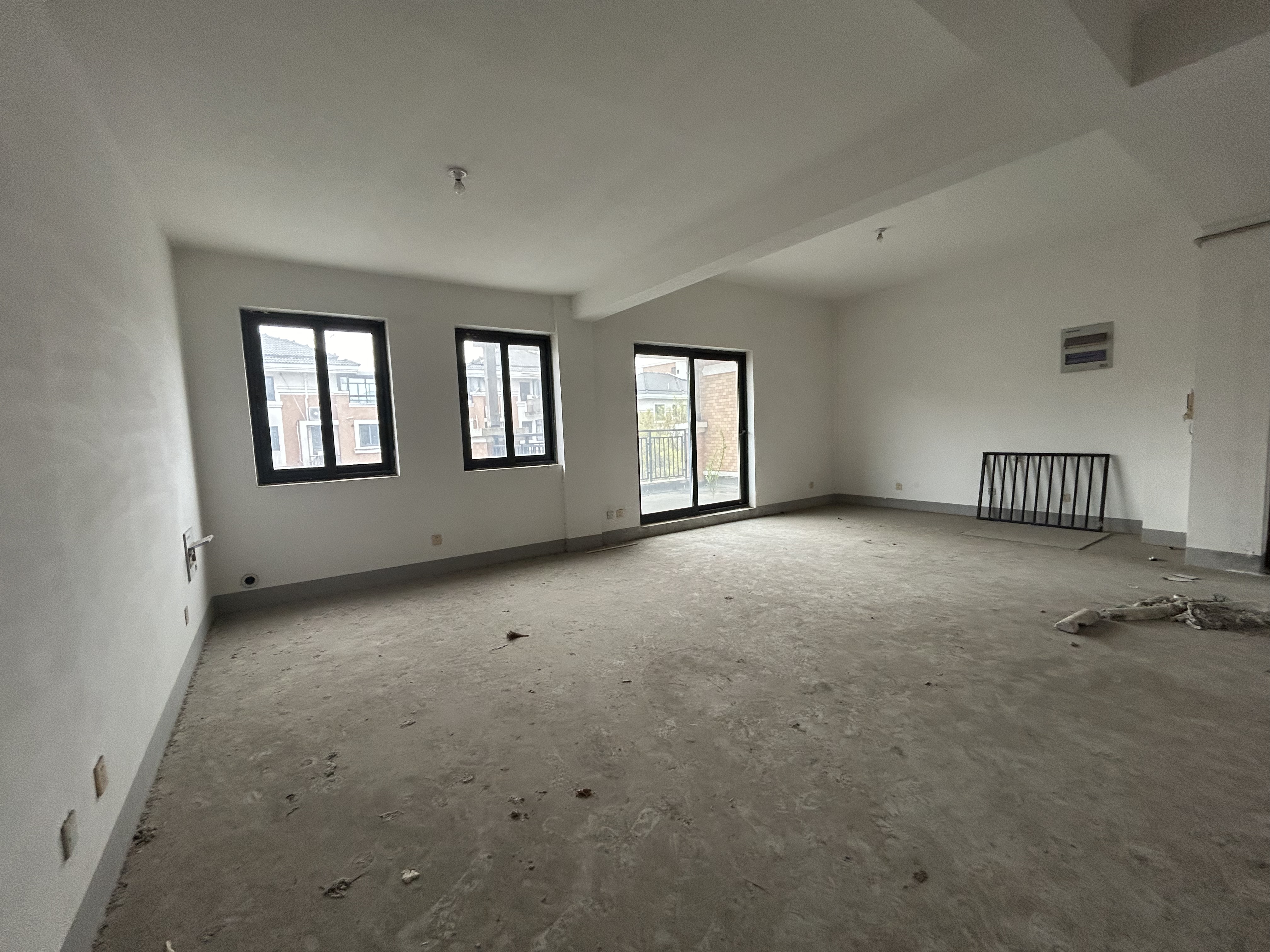 金水湾花园 3室2厅2卫 191.00m&sup2;
