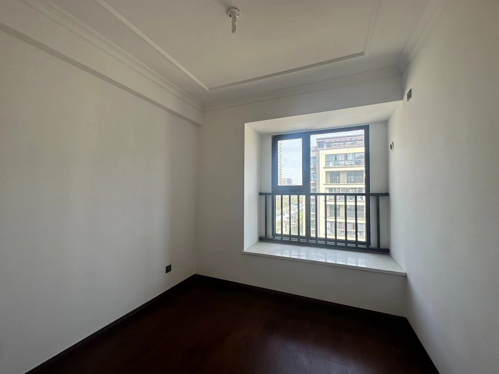 富力院士廷 4室2厅2卫 141m&sup2;