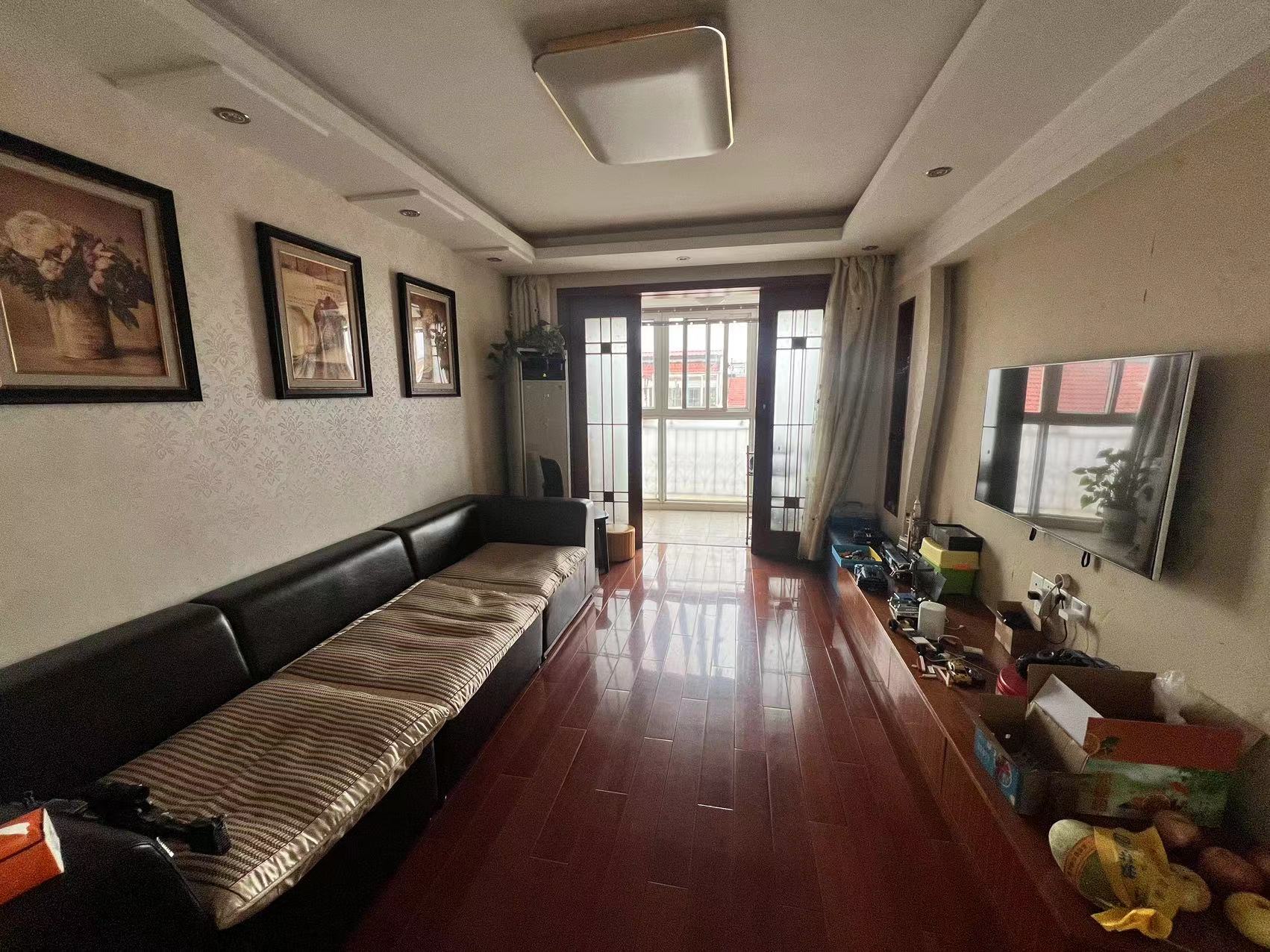 锦绣花园 4室3厅2卫 92.00m&sup2;