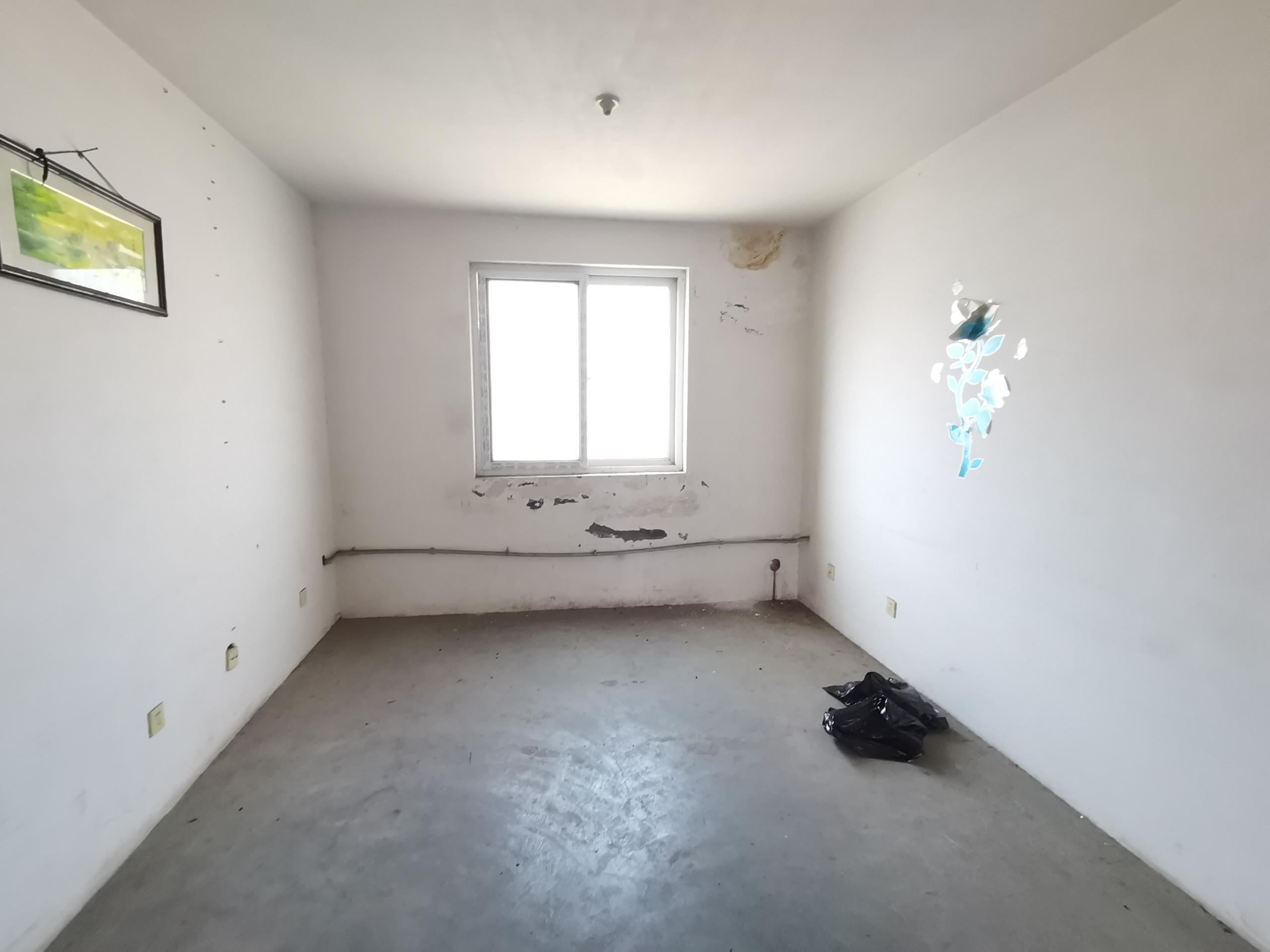 滨江花园 6室2厅2卫 185.84m²