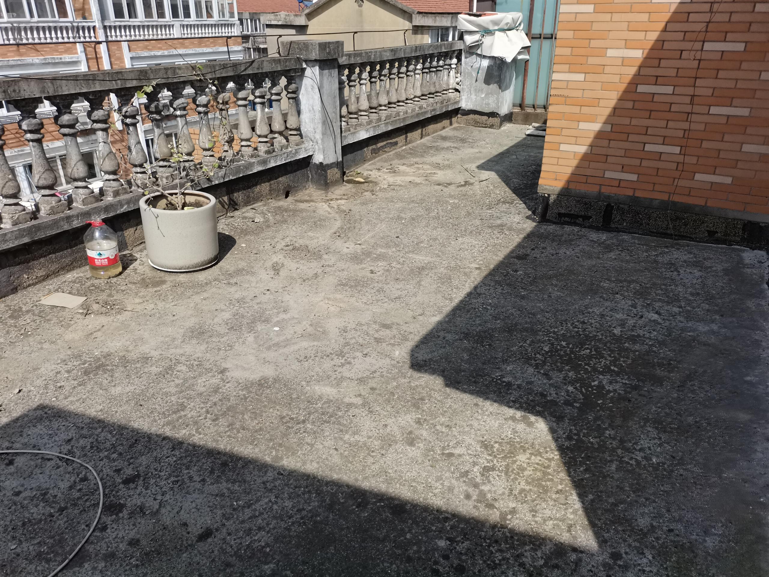 滨江花园 6室2厅2卫 185.84m²