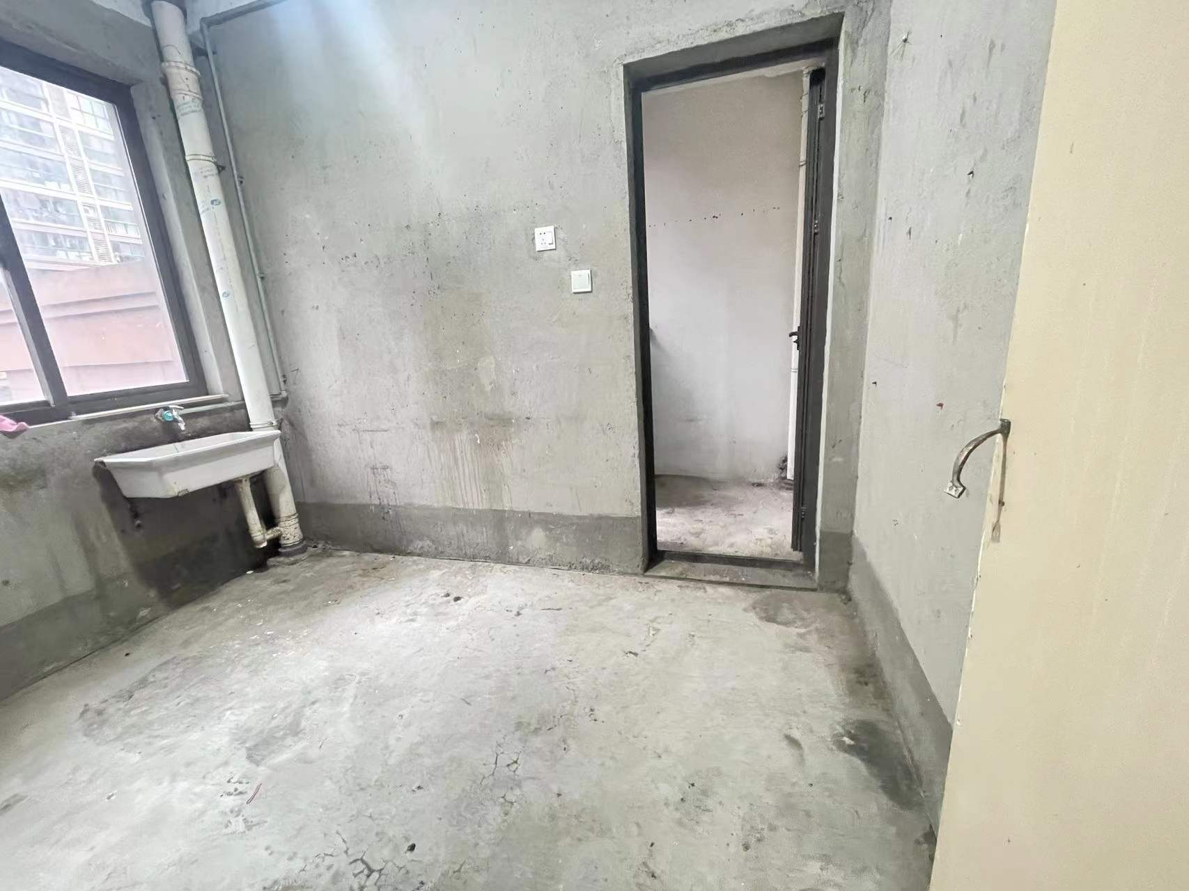 同和嘉苑南区 3室2厅1卫 123m&sup2;