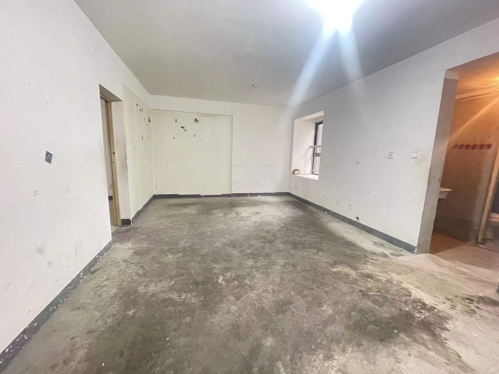同和嘉苑南区 3室2厅1卫 123m&sup2;