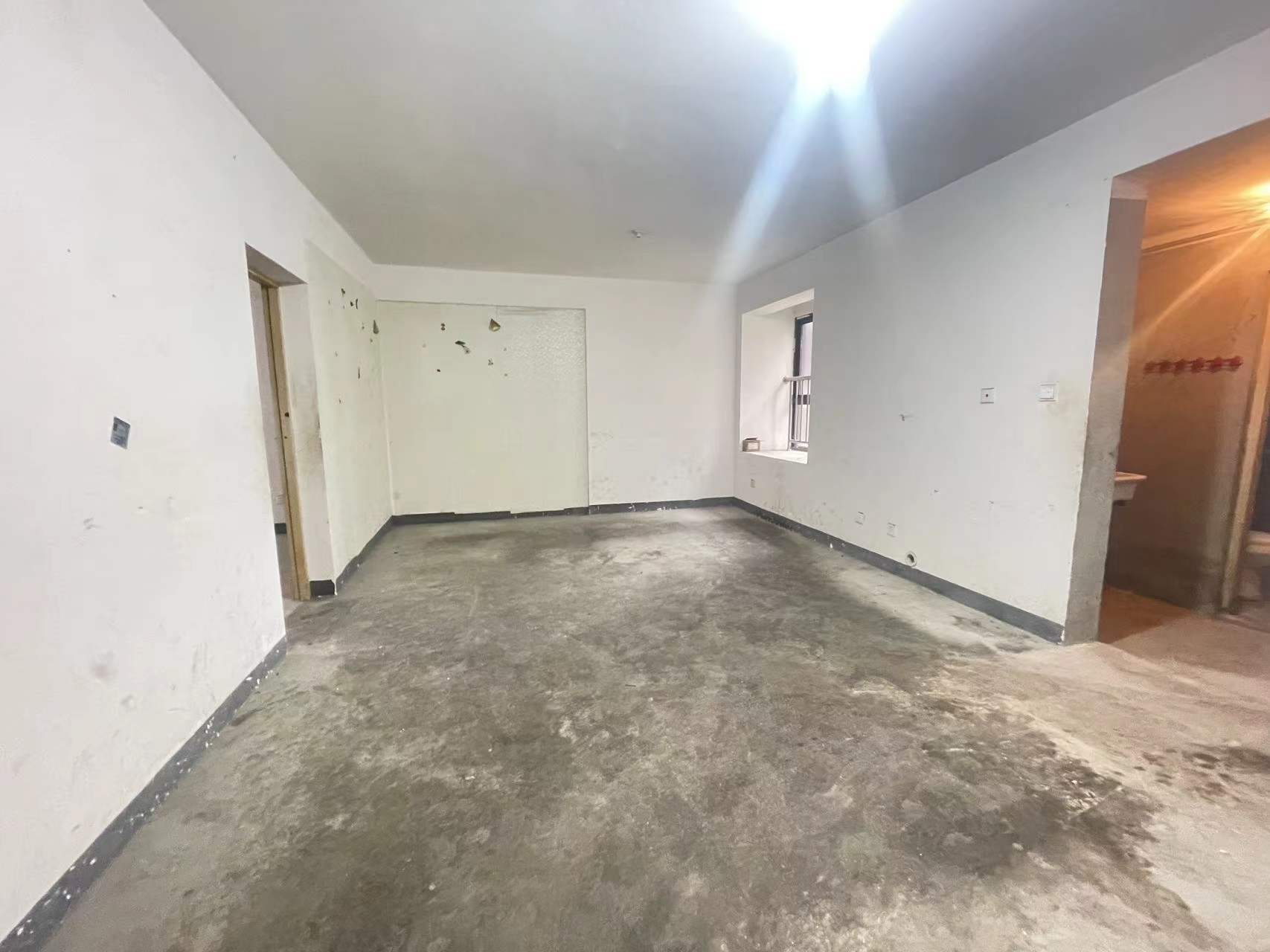 同和嘉苑南区 3室2厅1卫 123m²