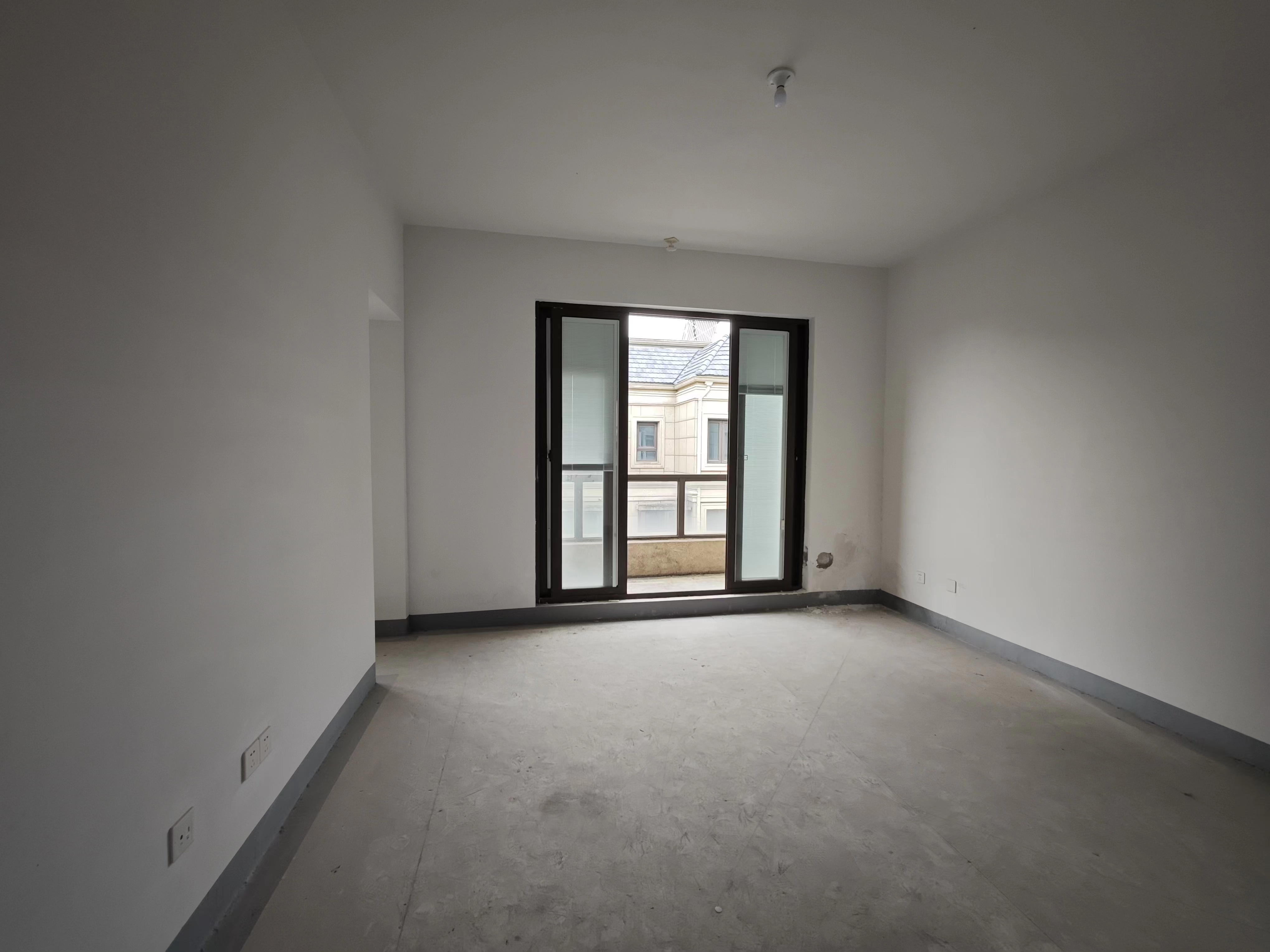 中南熙悦(南通经济技术开发区) 3室2厅3卫 256.00m&sup2;