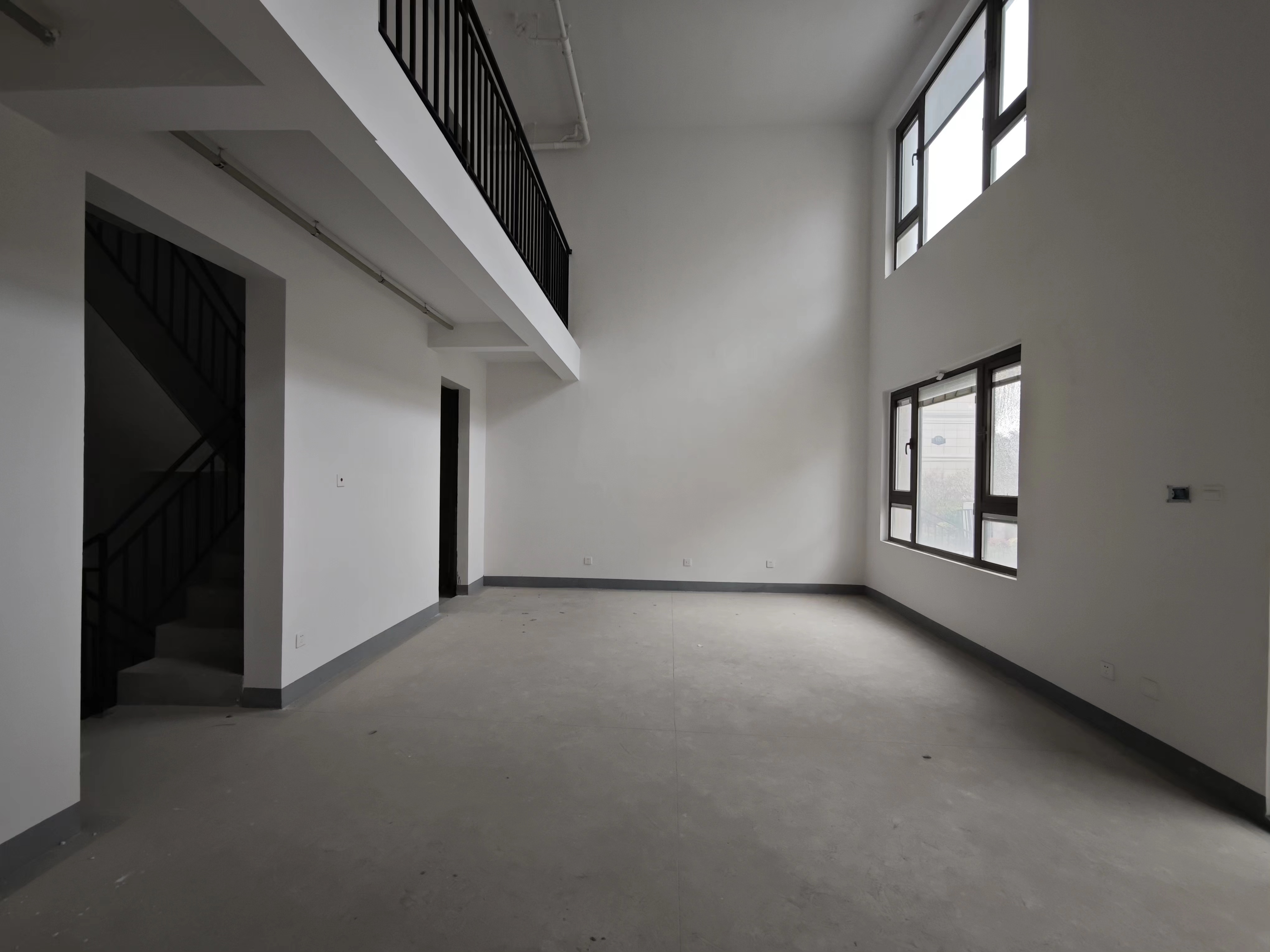 中南熙悦(南通经济技术开发区) 3室2厅3卫 256.00m²