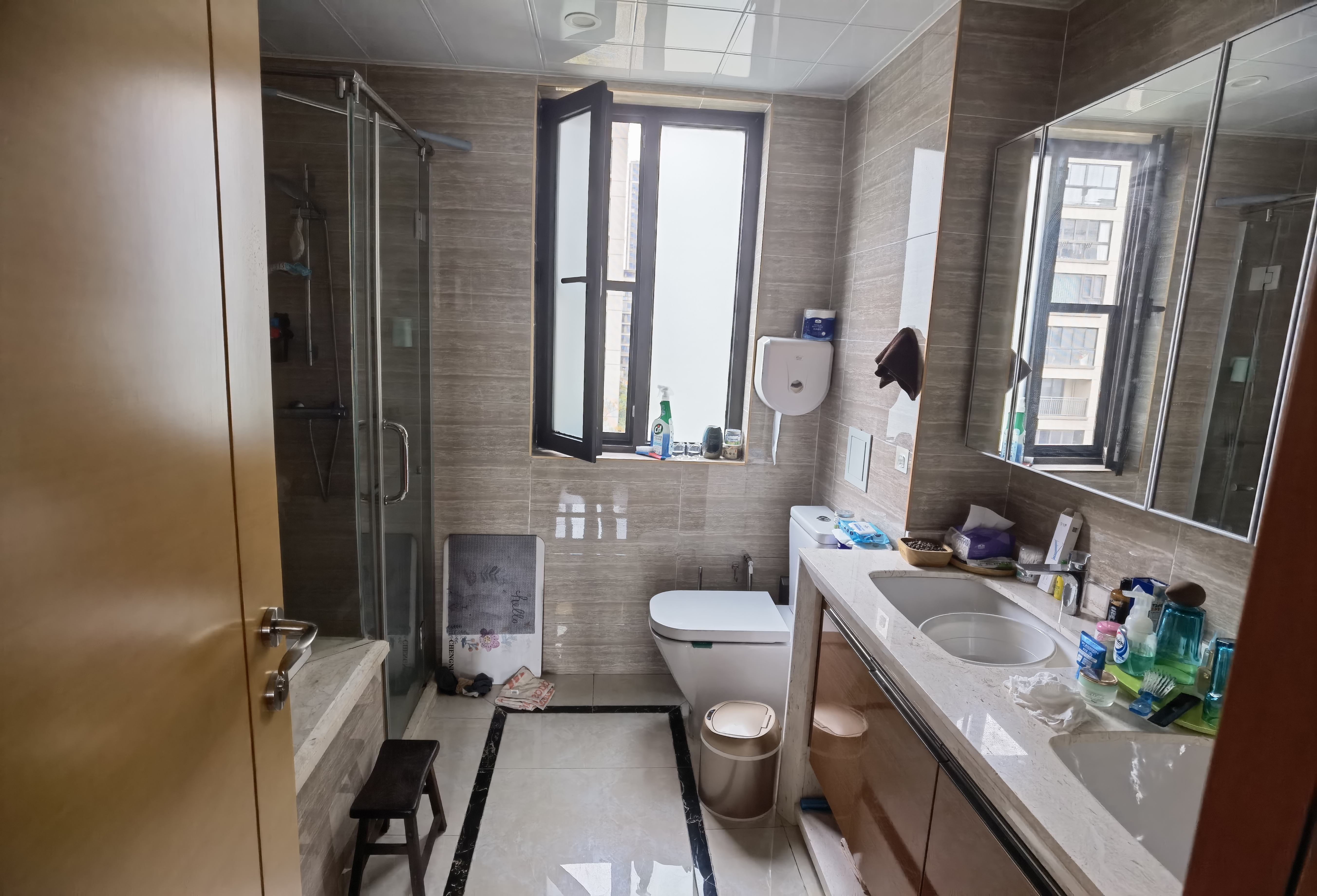 富力院士廷 4室2厅2卫 171.11m&sup2;
