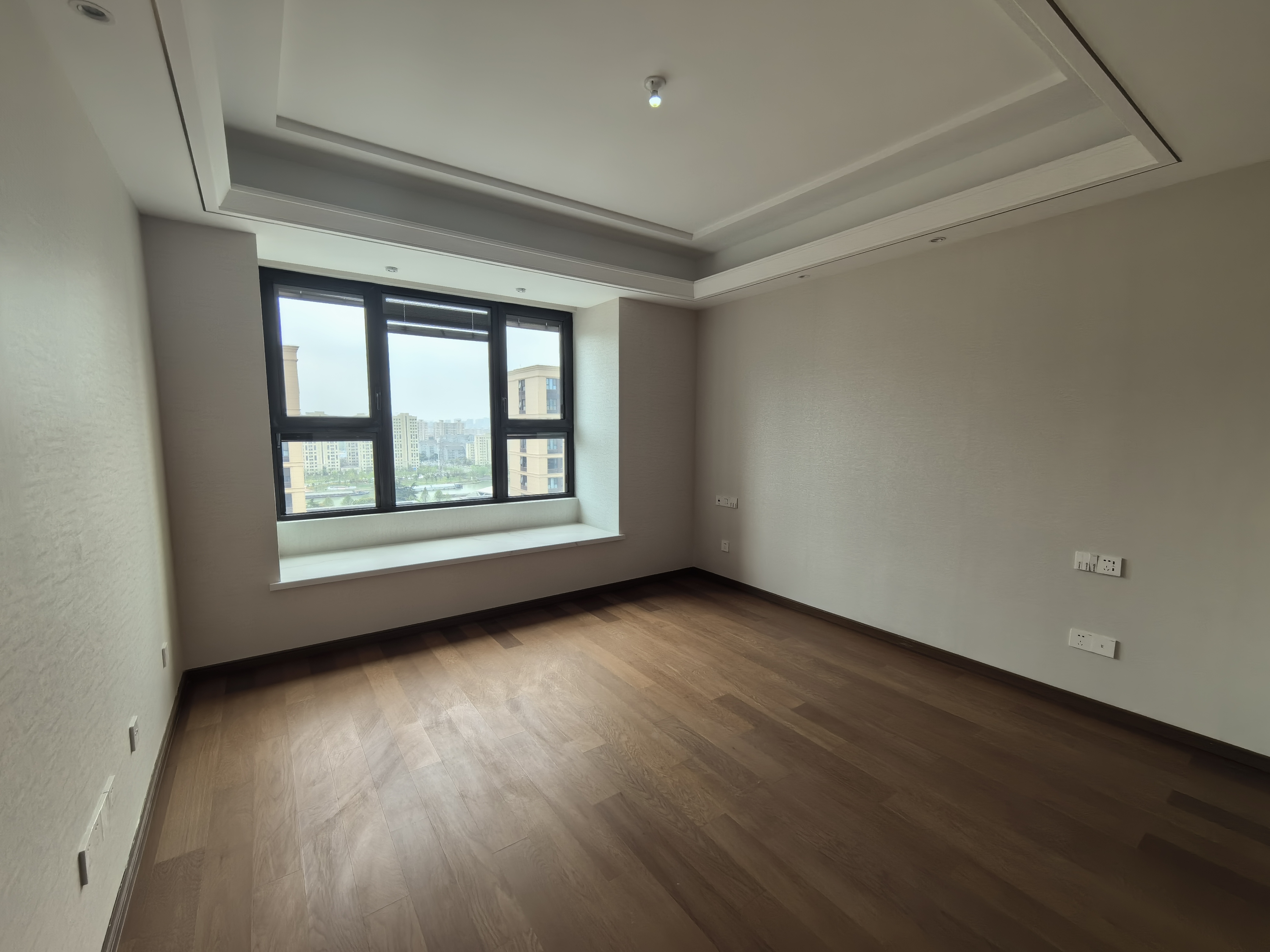 绿城蘭园 3室2厅2卫 133m&sup2;