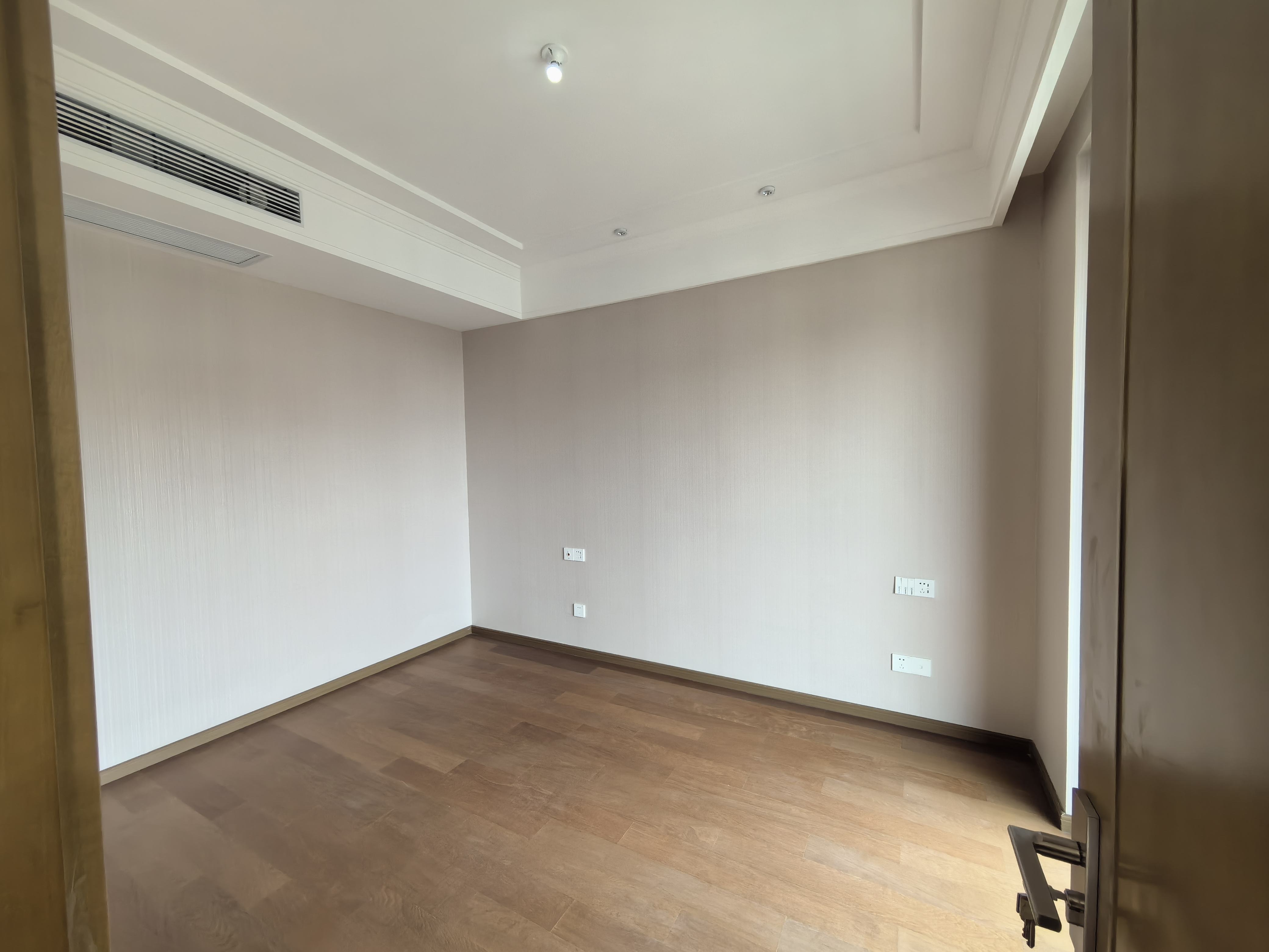绿城蘭园 3室2厅2卫 133m&sup2;