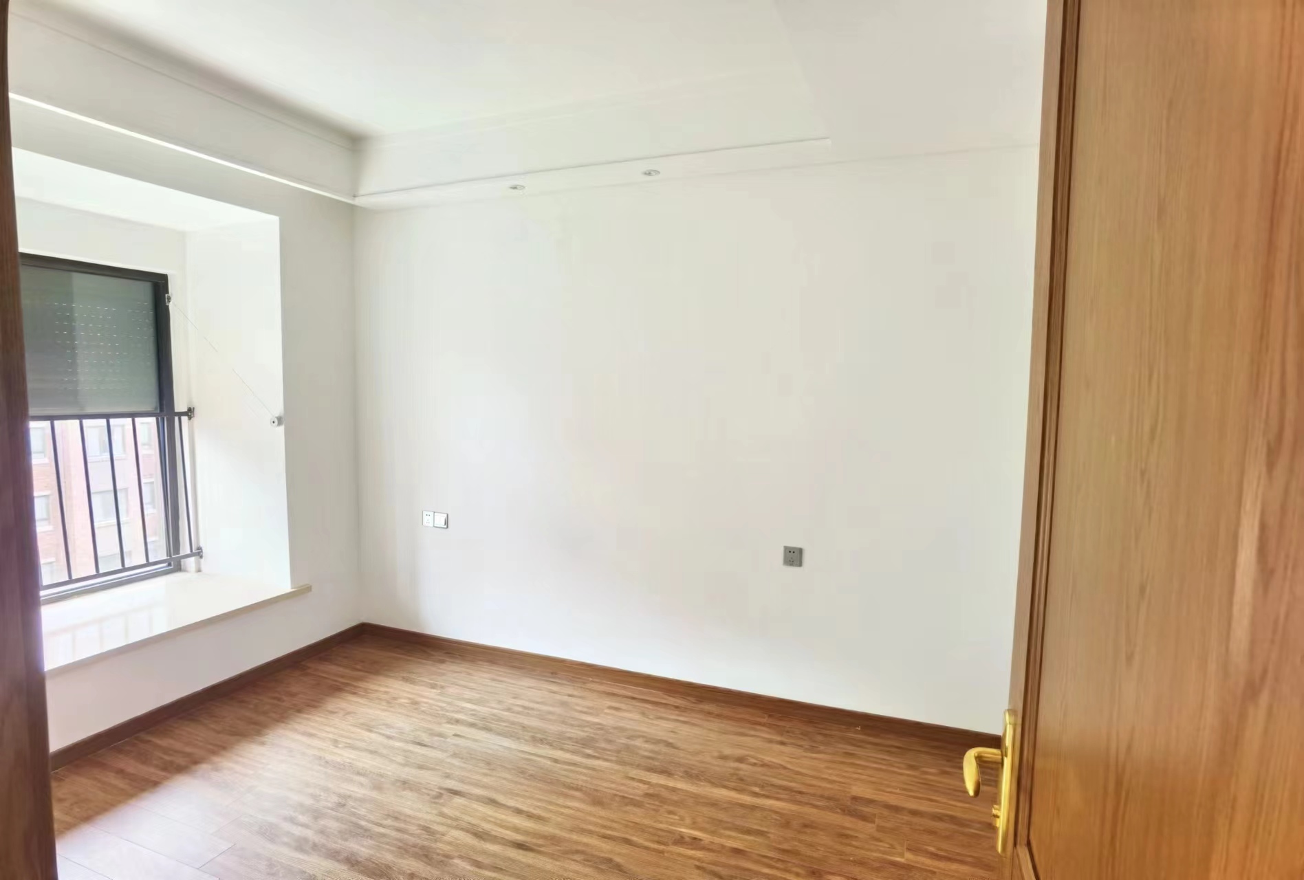 佳期漫 4室2厅2卫 120m²