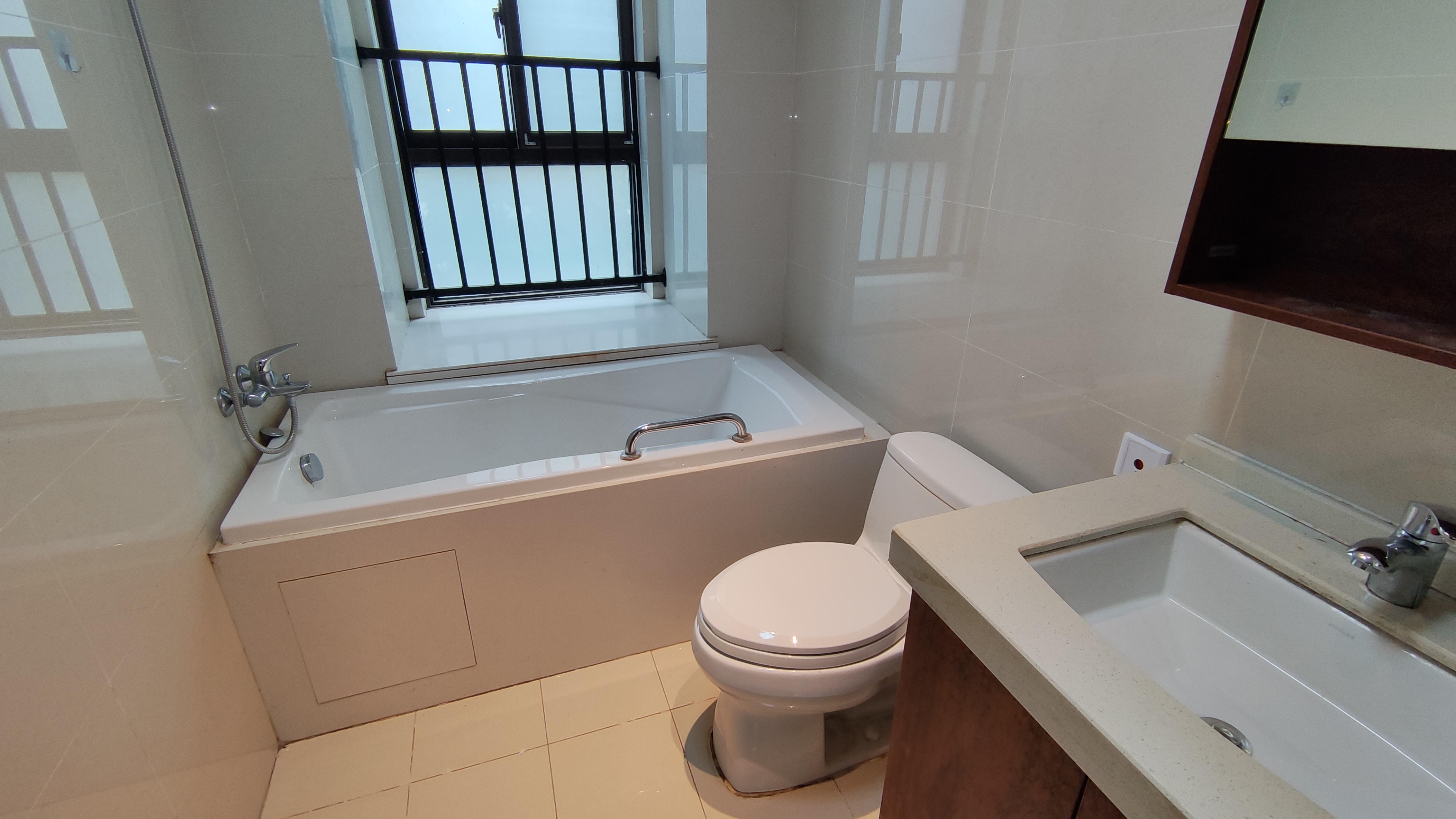 观澜台 4室2厅2卫 139m&sup2;