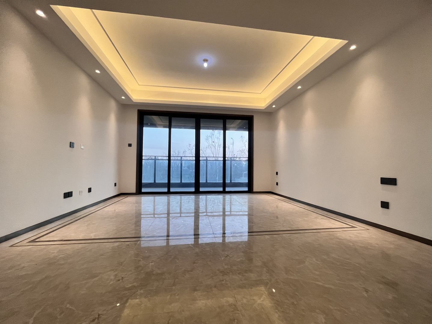 都会沁园 4室2厅2卫 150.00m&sup2;