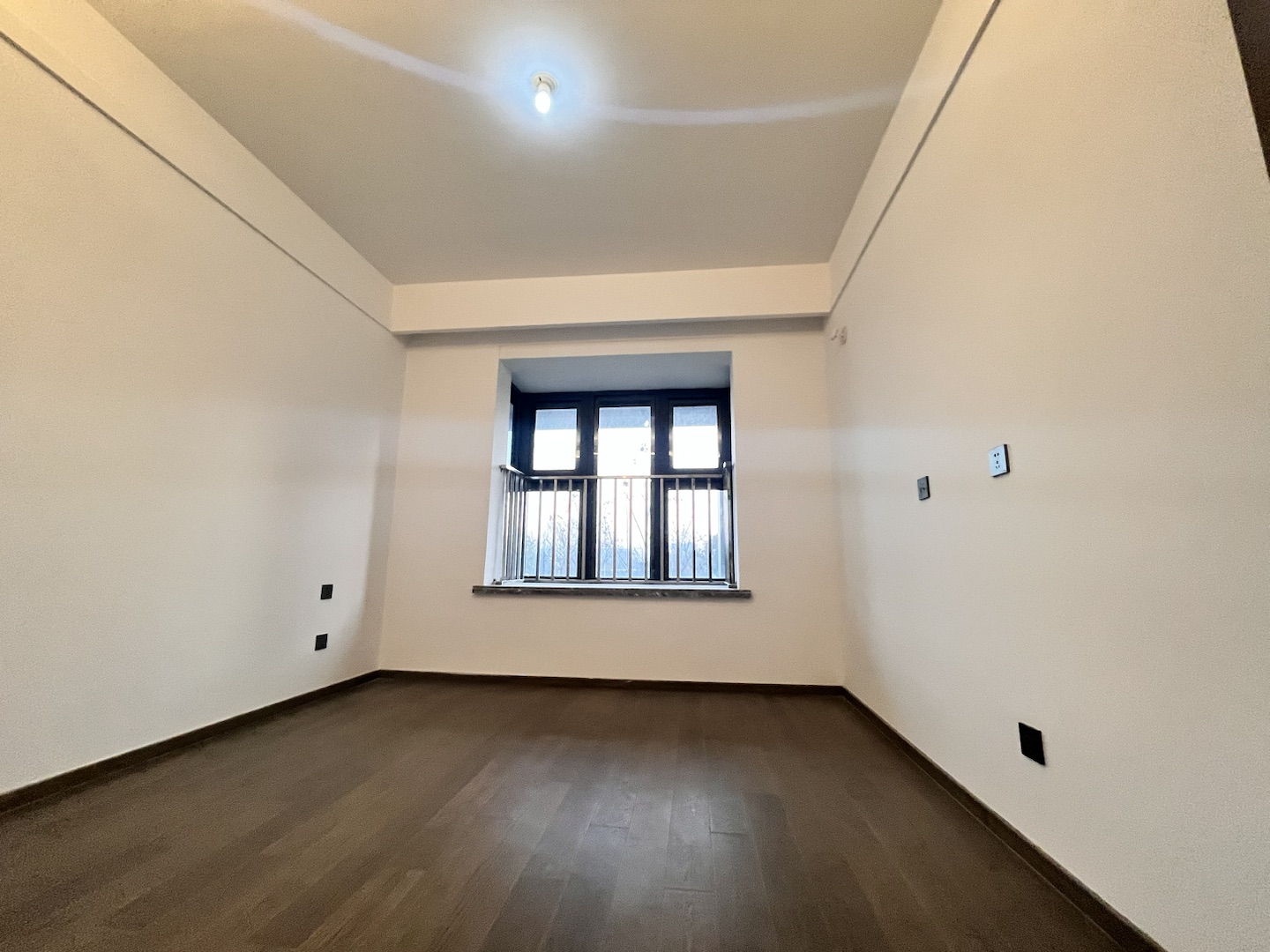 都会沁园 4室2厅2卫 150.00m&sup2;