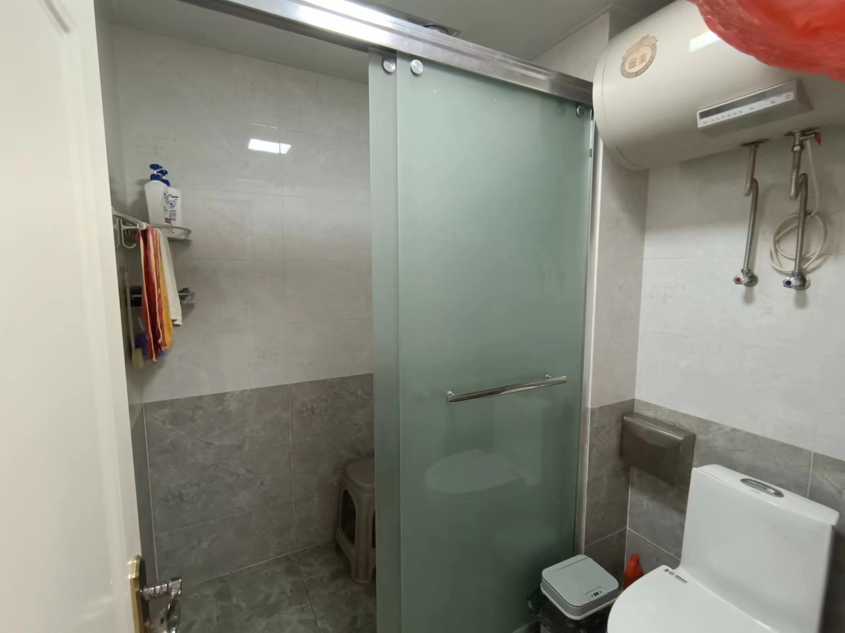和兴花苑 4室2厅2卫 211.22m&sup2;