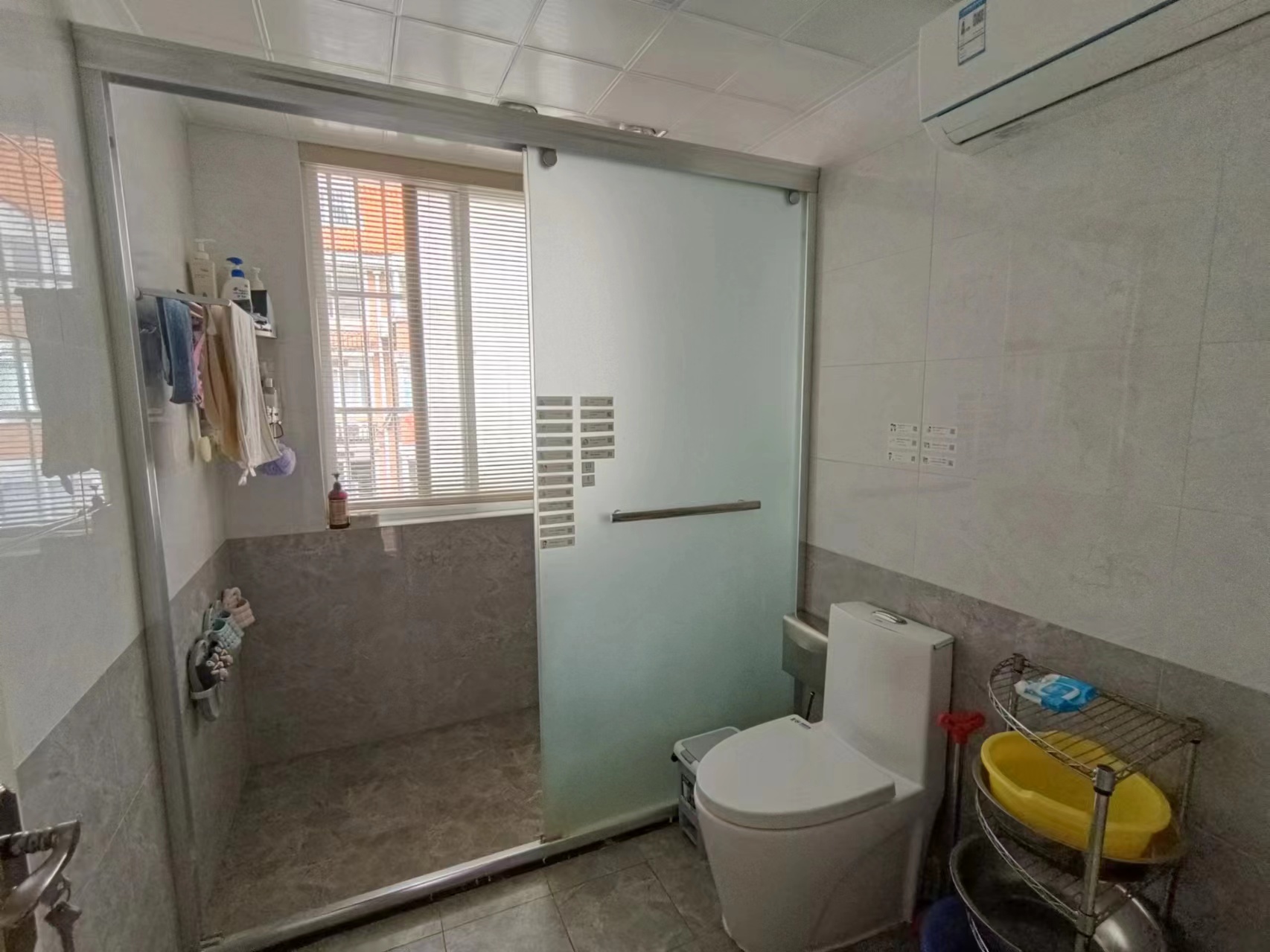 和兴花苑 4室2厅2卫 211.22m&sup2;