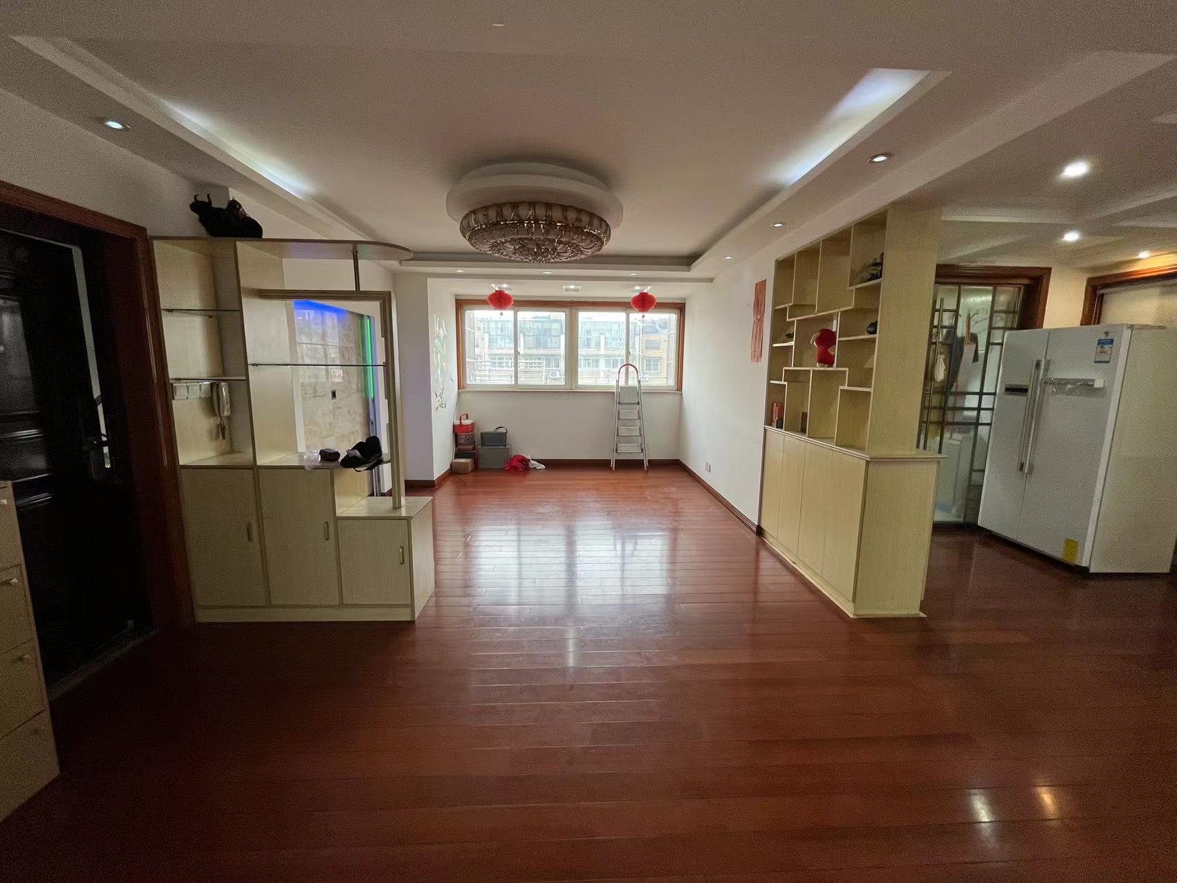 外滩北苑 5室4厅2卫 119.37m²