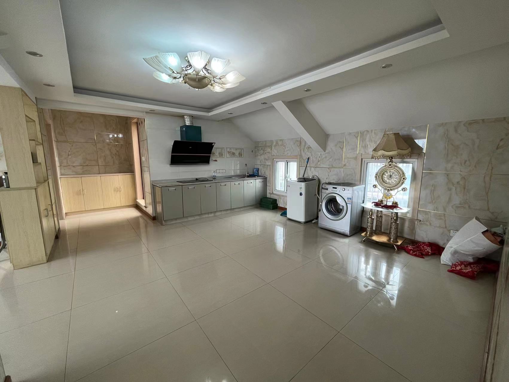外滩北苑 5室4厅2卫 119.37m&sup2;