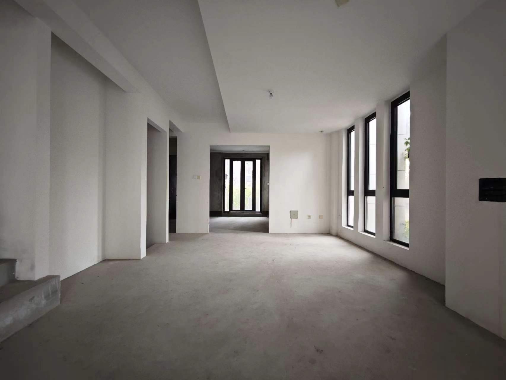 山水壹号 5室2厅3卫 269.5m²