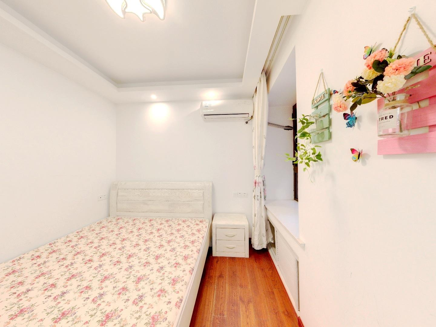 华强城 2室1厅1卫 86m&sup2;