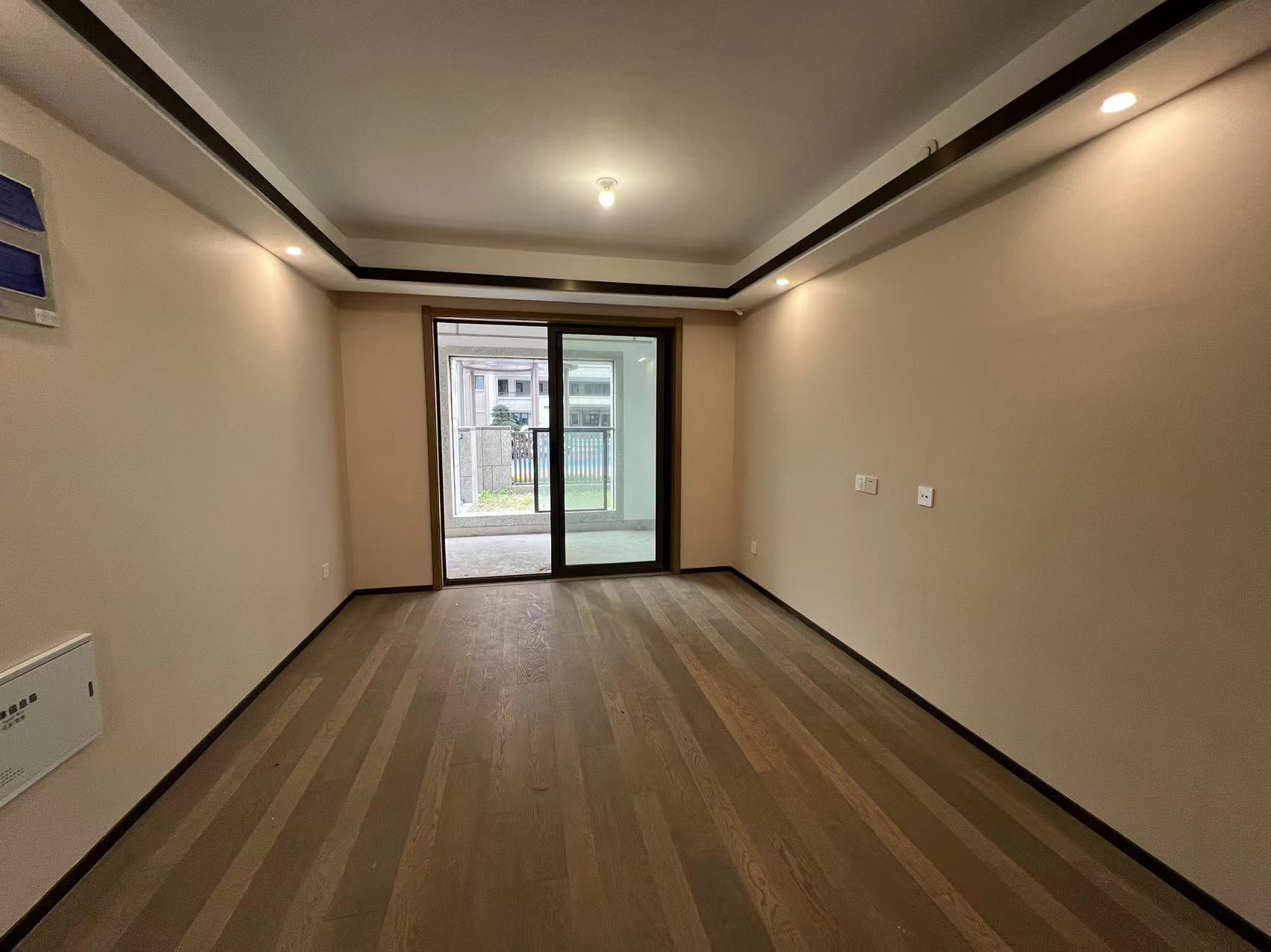 远创东樾 2室2厅1卫 231.31m²