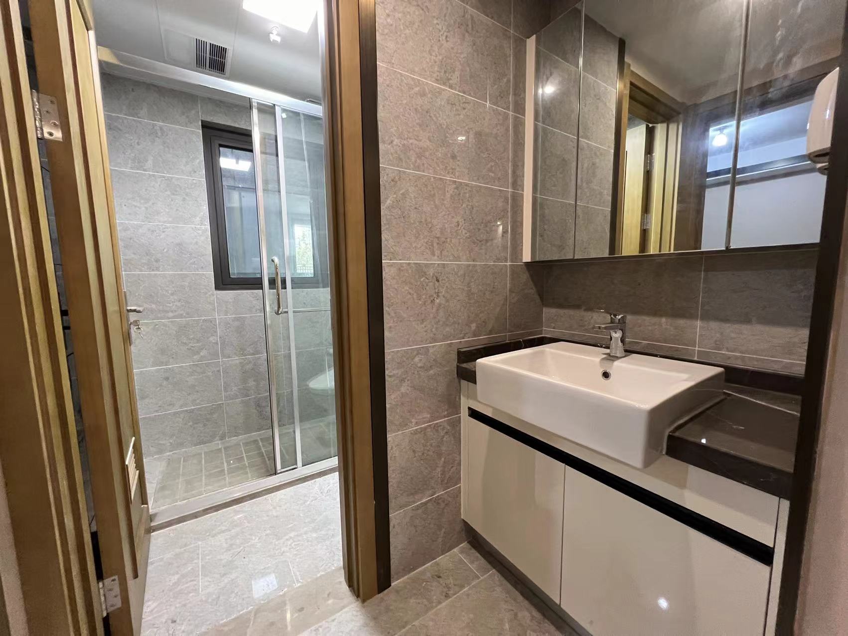 远创东樾 2室2厅1卫 231.31m&sup2;