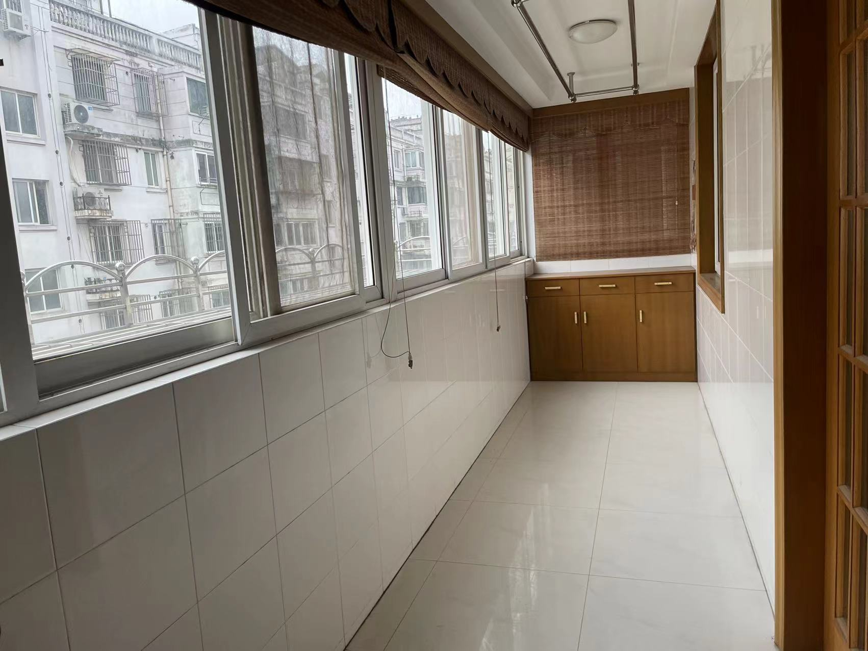 城南小苑 3室2厅1卫 122.4m&sup2;