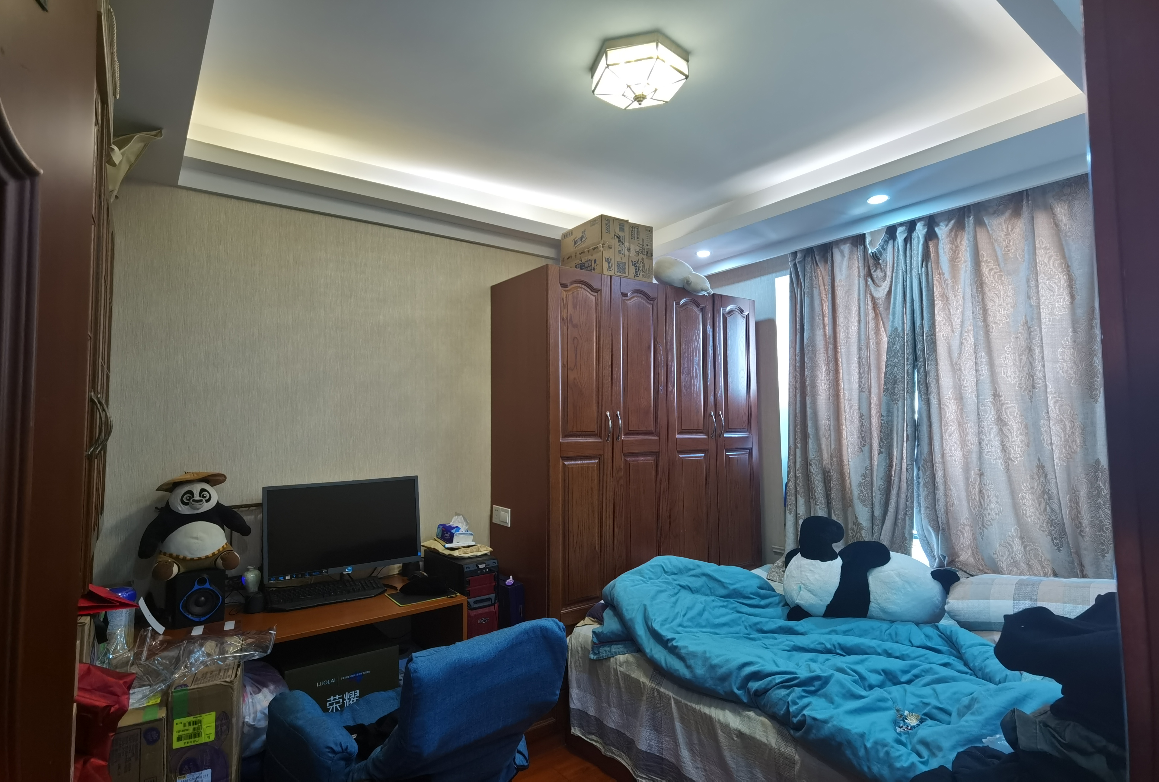 中港城 3室2厅2卫 138m&sup2;