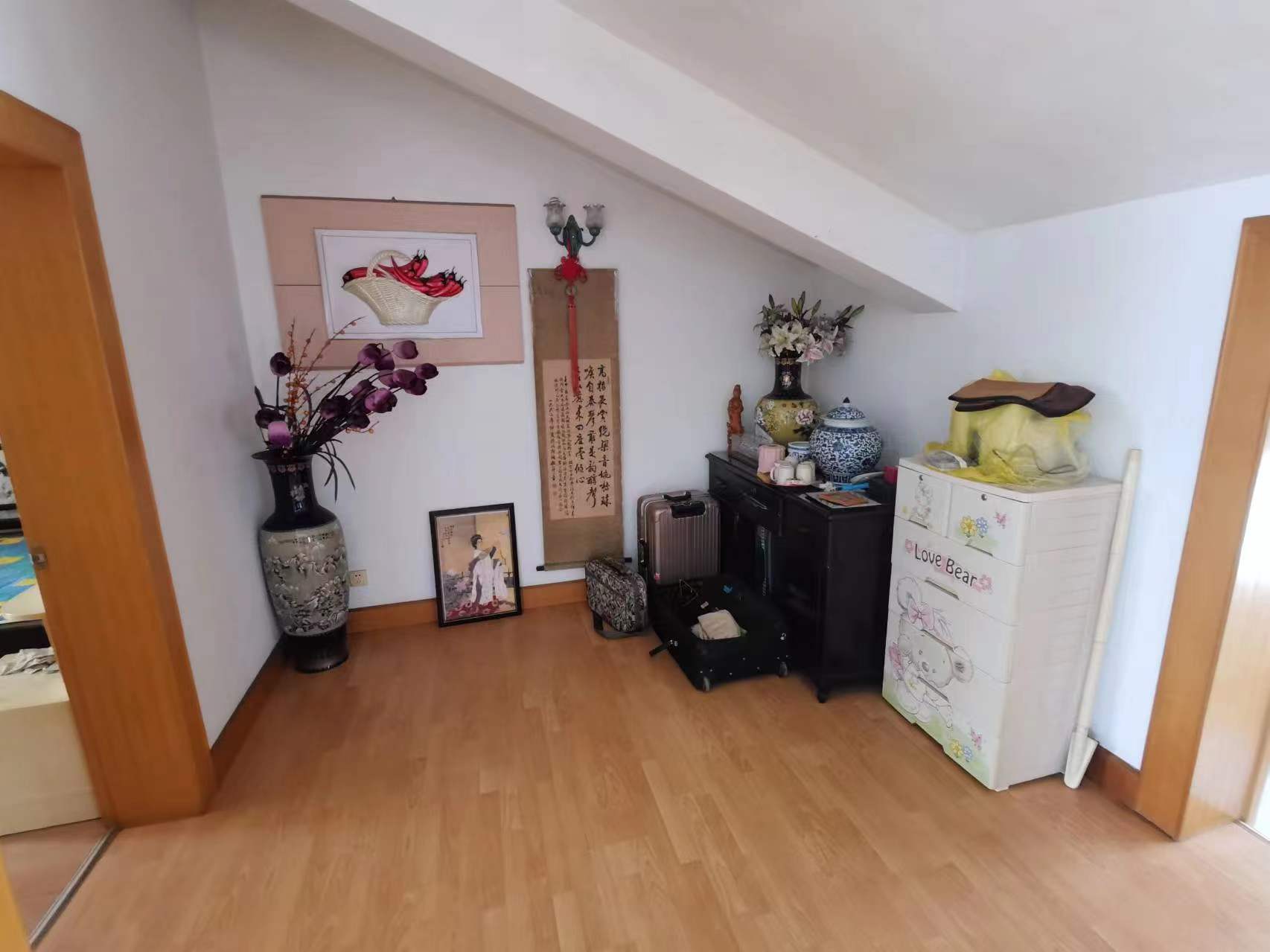 北濠桥东村 4室2厅2卫 110m&sup2;