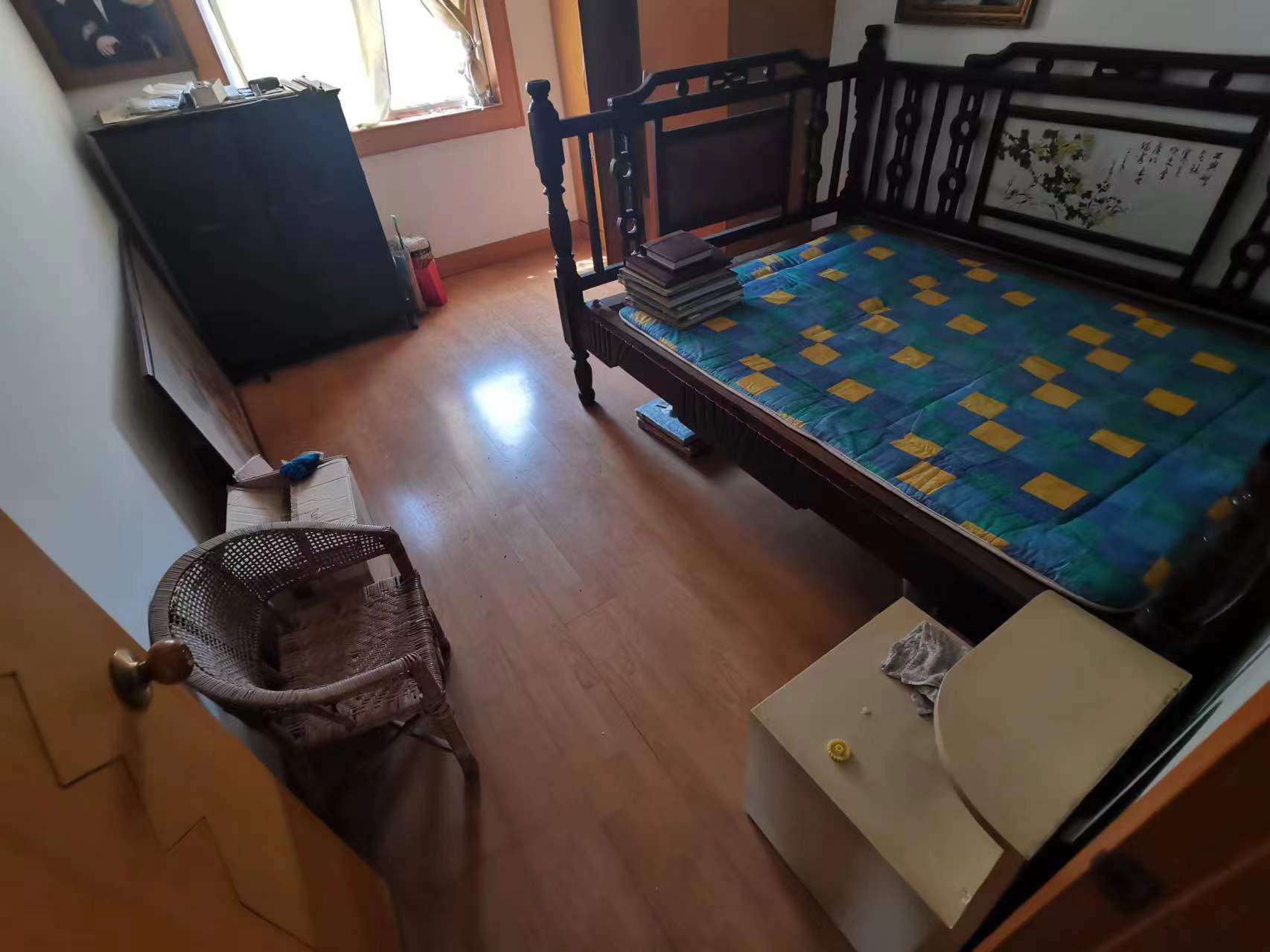 北濠桥东村 4室2厅2卫 110m&sup2;