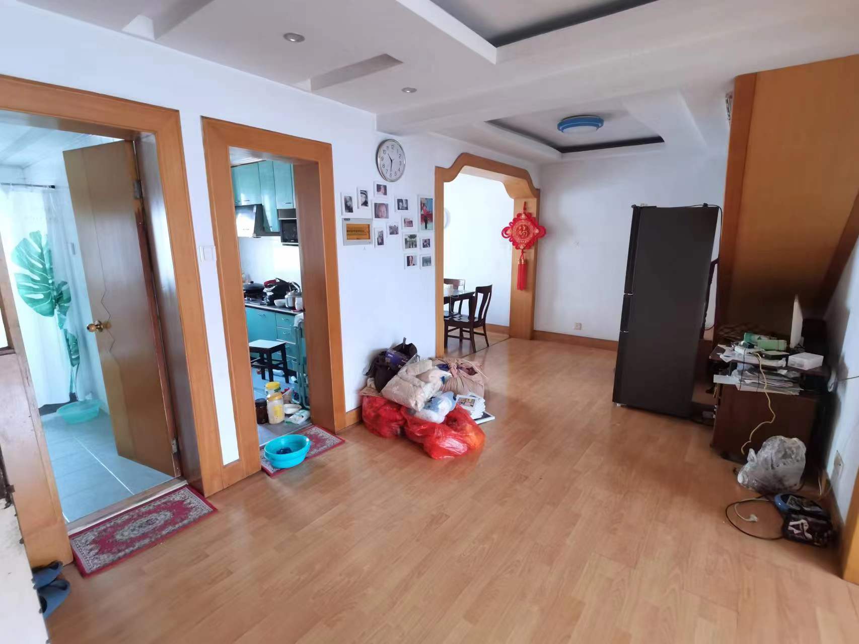 北濠桥东村 4室2厅2卫 110m&sup2;