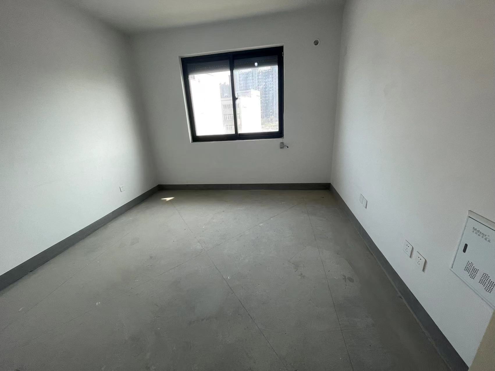 光明嘉苑 2室1厅1卫 95m²