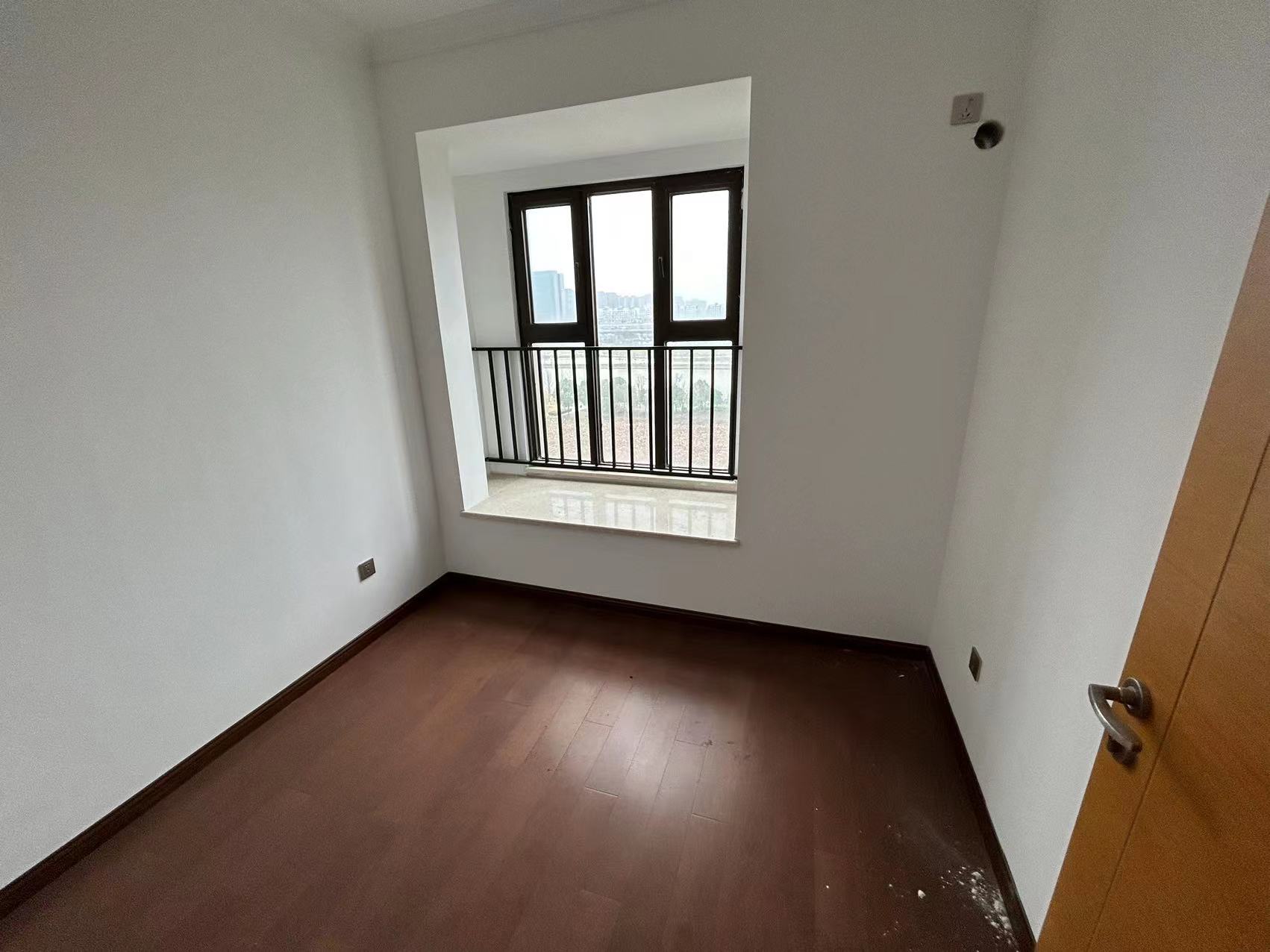 富力院士廷 4室2厅2卫 136.85m&sup2;