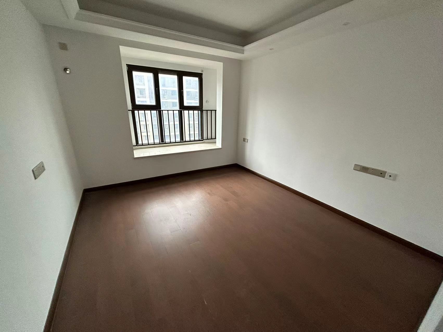 富力院士廷 4室2厅2卫 136.85m&sup2;