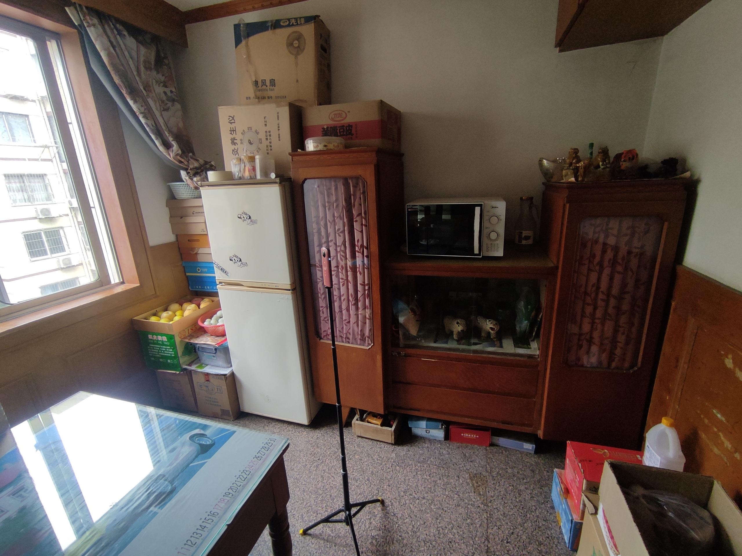 鸿运城市花苑 3室1厅1卫 82.56m&sup2;