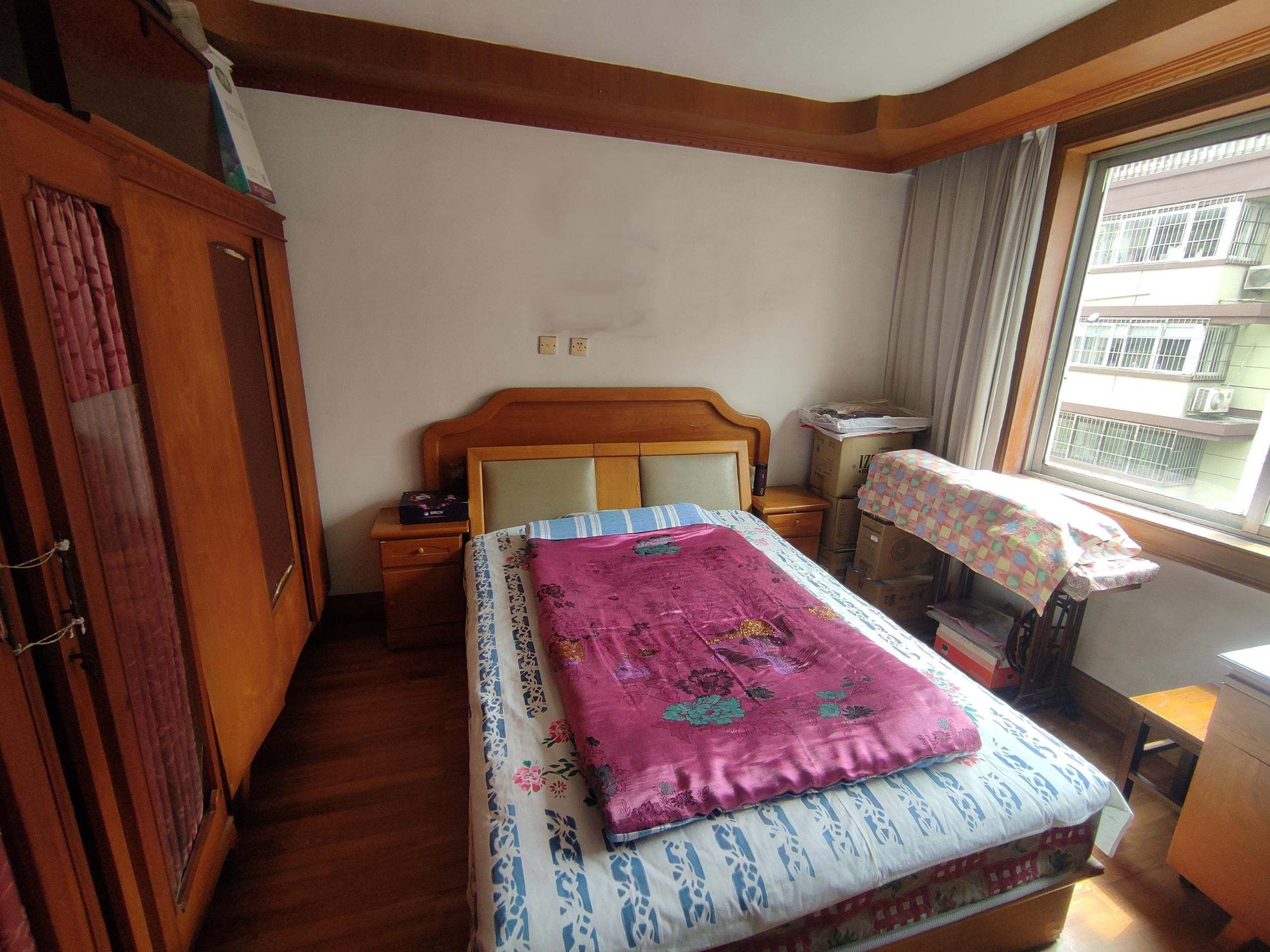 鸿运城市花苑 3室1厅1卫 82.56m&sup2;