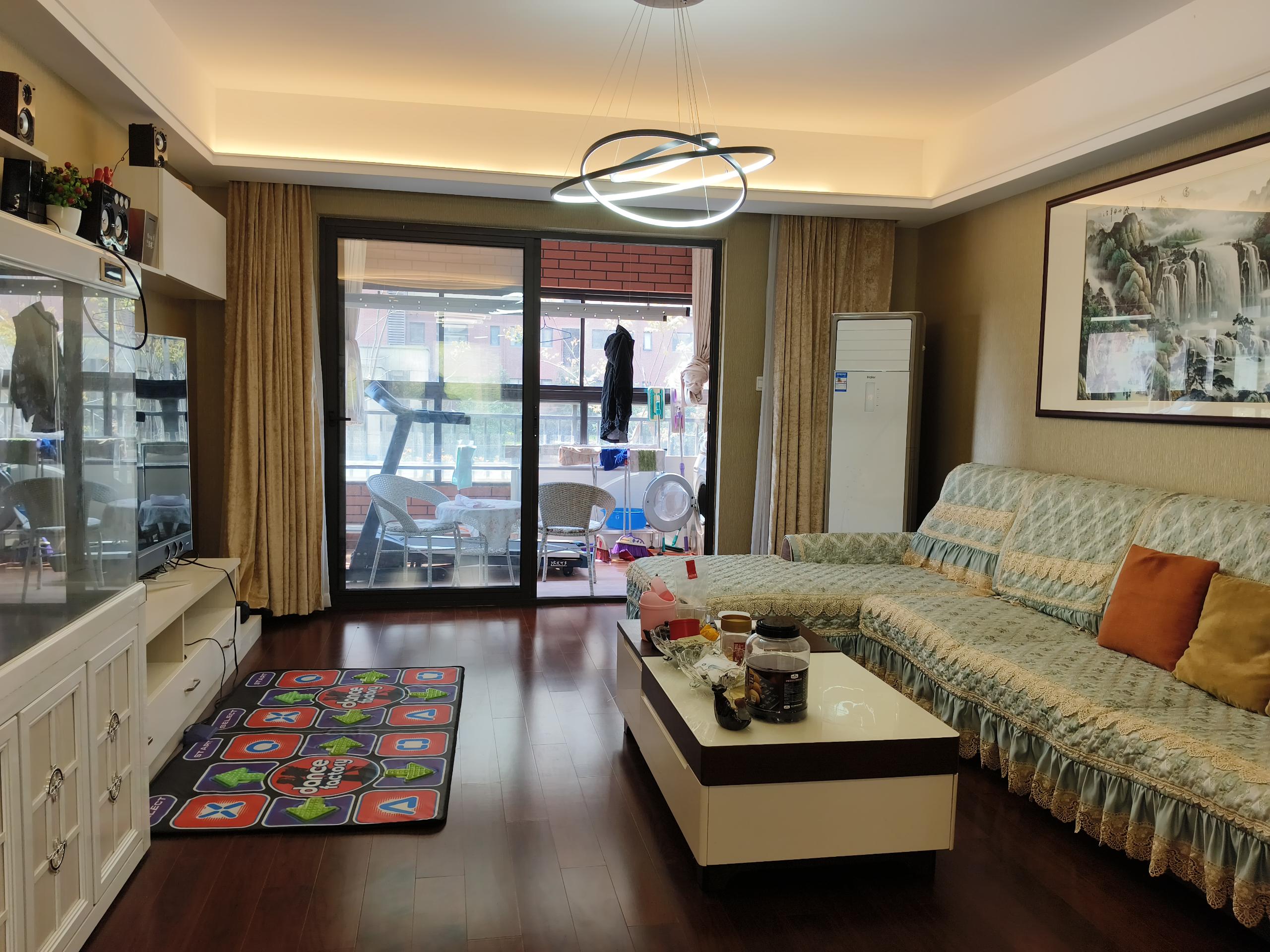 万科公园里一期 3室2厅2卫 124m&sup2;