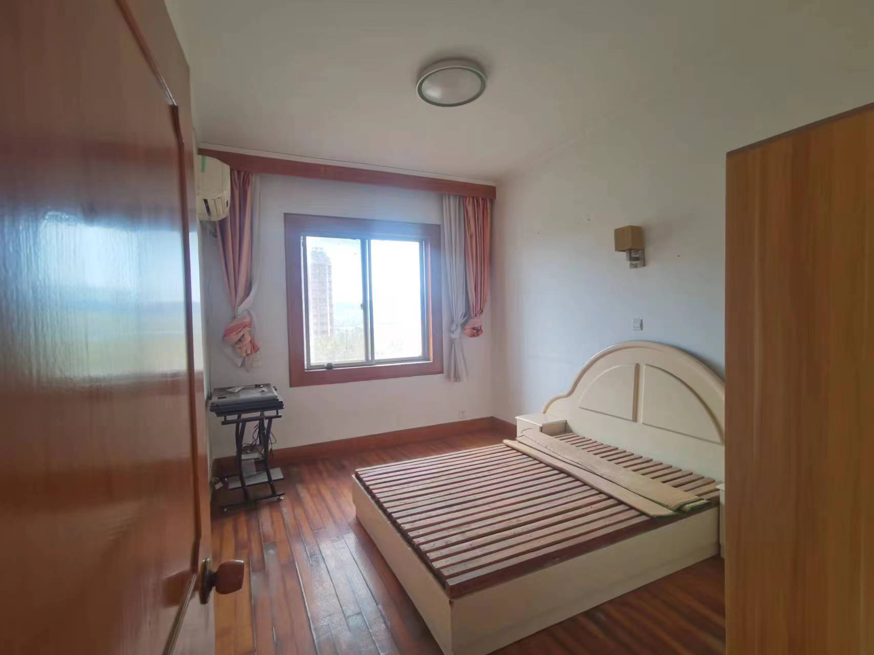 光明新村 2室1厅1卫 70.62m&sup2;