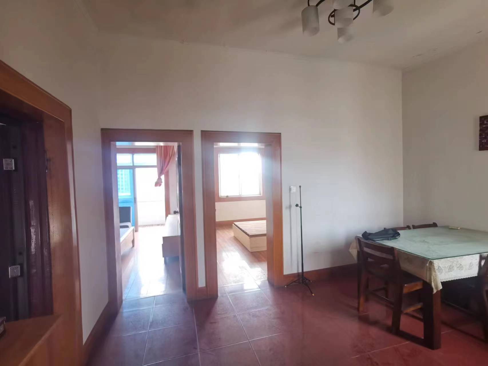 光明新村 2室1厅1卫 70.62m&sup2;