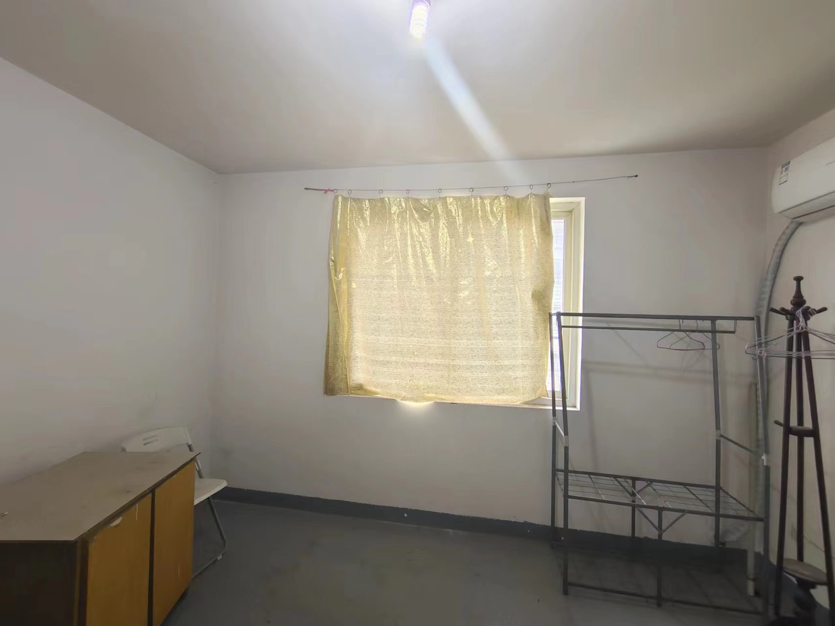 怡居北苑 4室2厅1卫 133.00m&sup2;