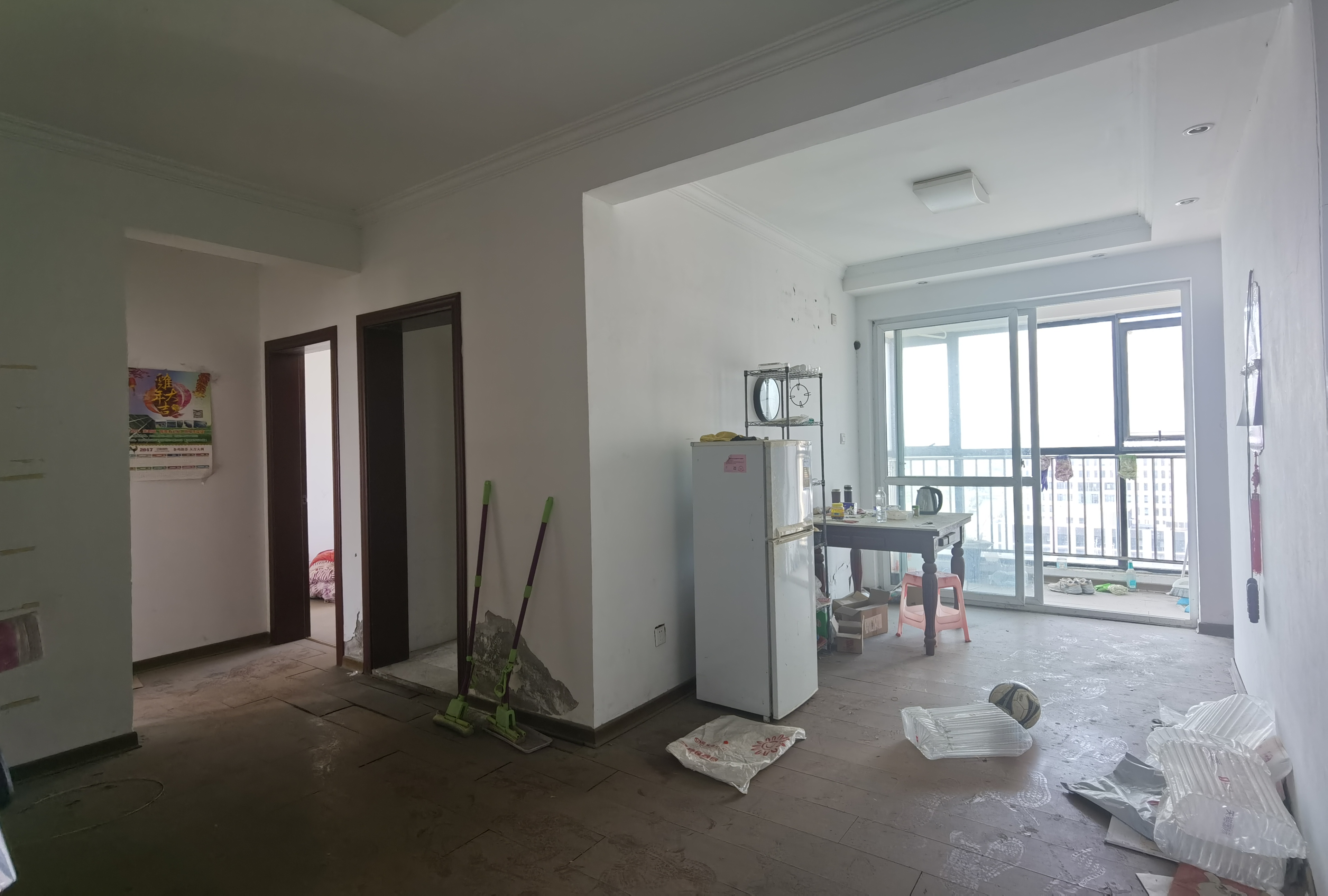 中港城 3室2厅2卫 130m&sup2;