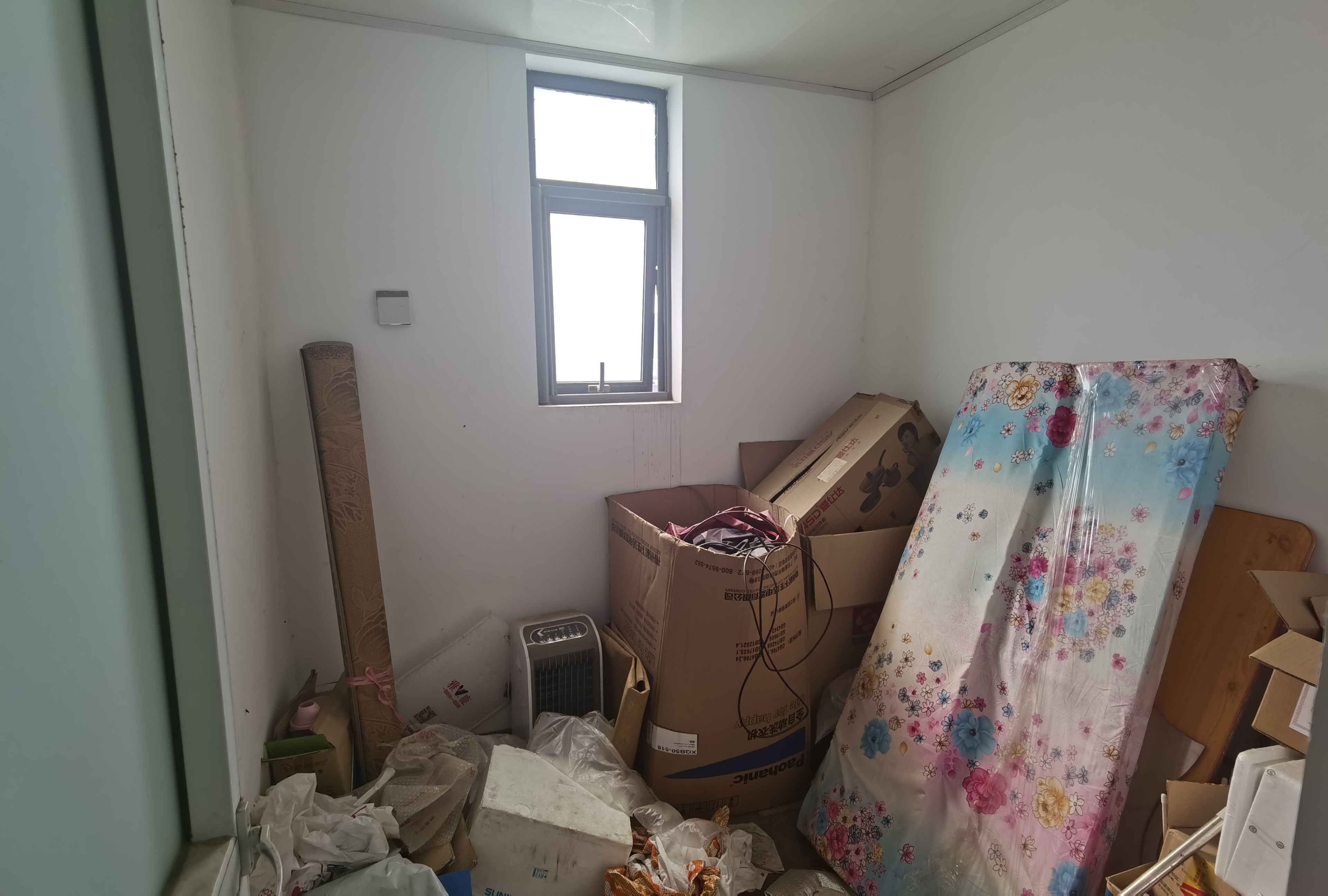 中港城 3室2厅2卫 130m&sup2;