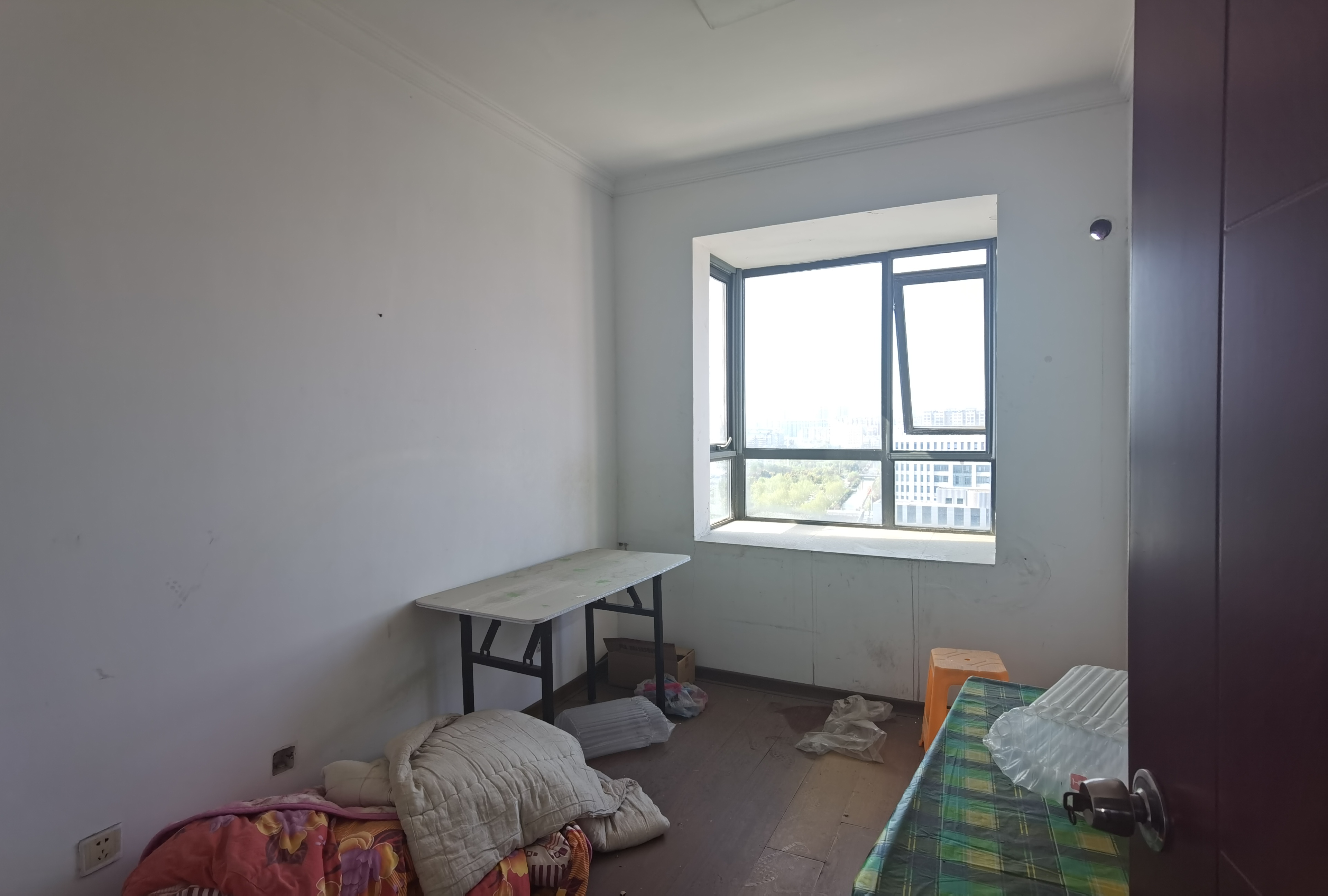 中港城 3室2厅2卫 130m&sup2;