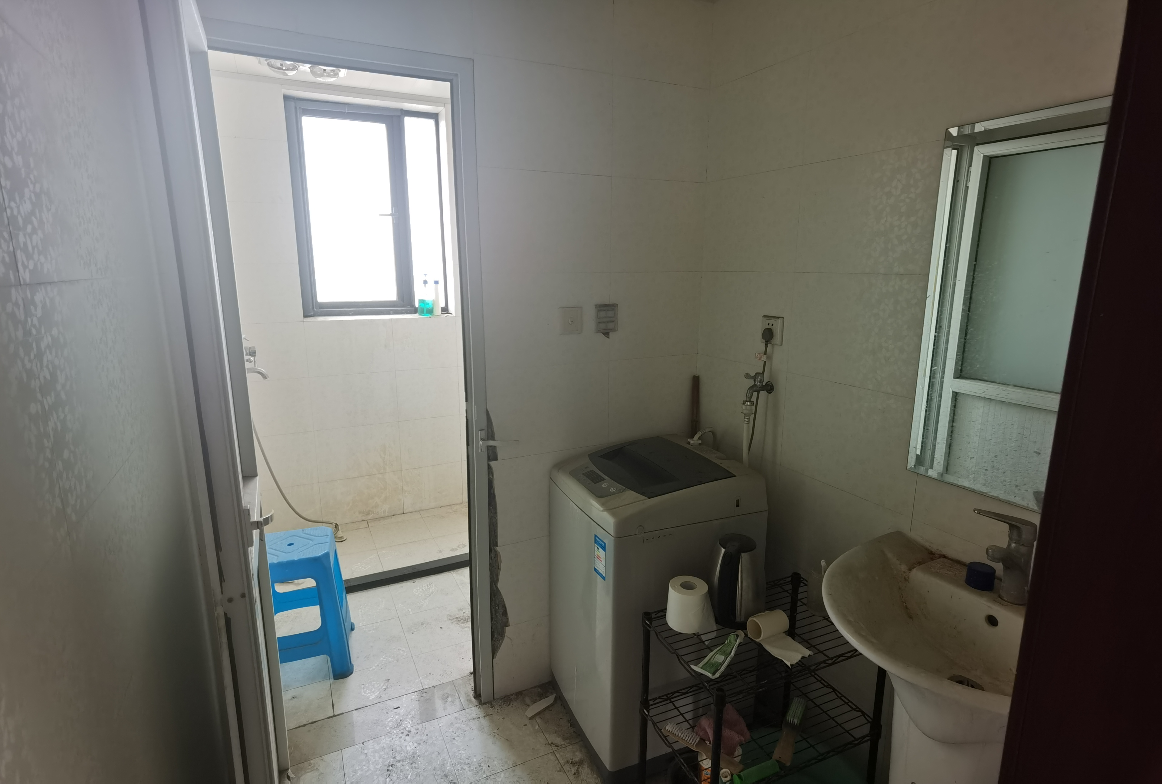 中港城 3室2厅2卫 130m&sup2;