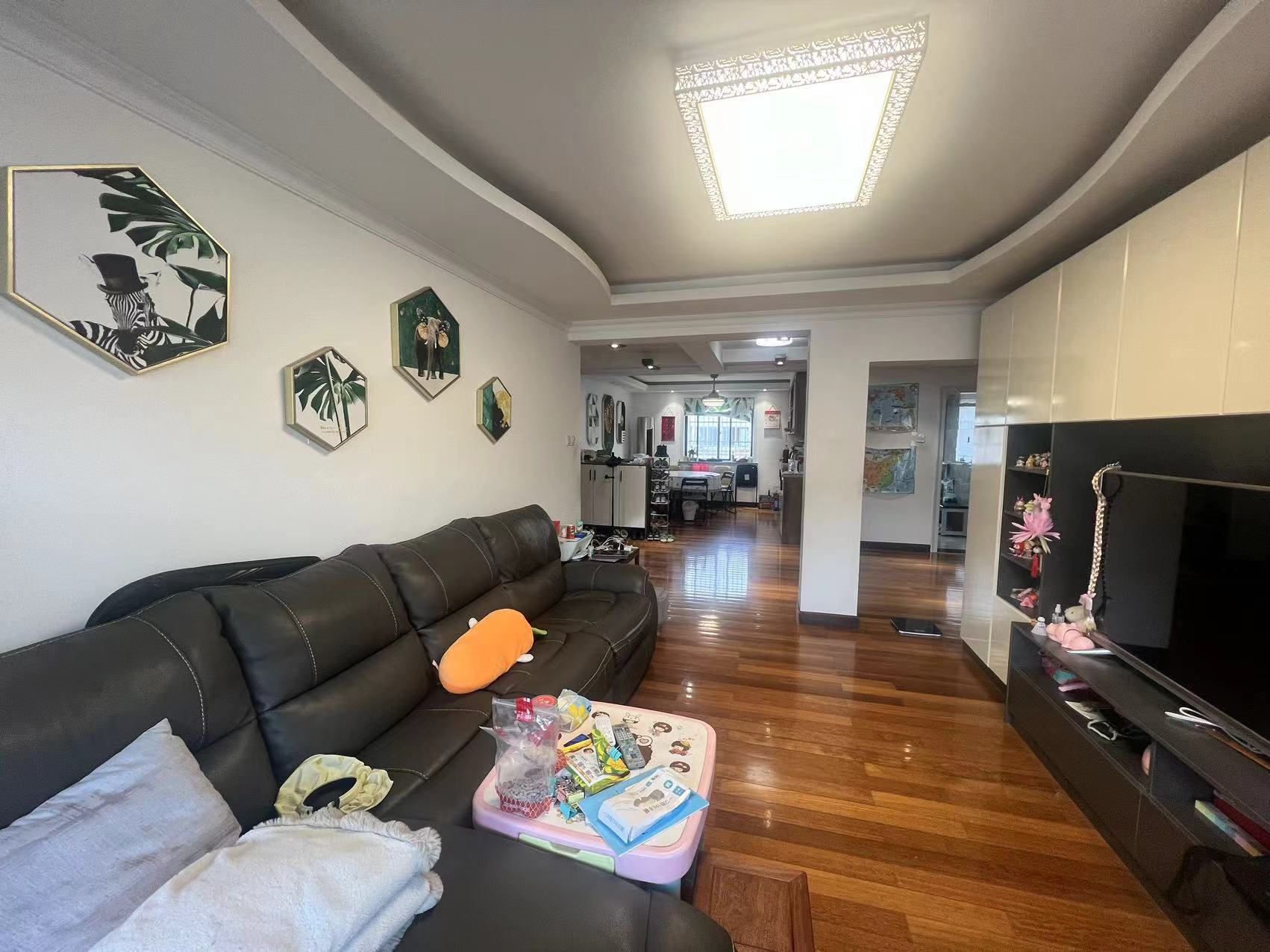 北濠顺遂楼 4室3厅2卫 176.98m²