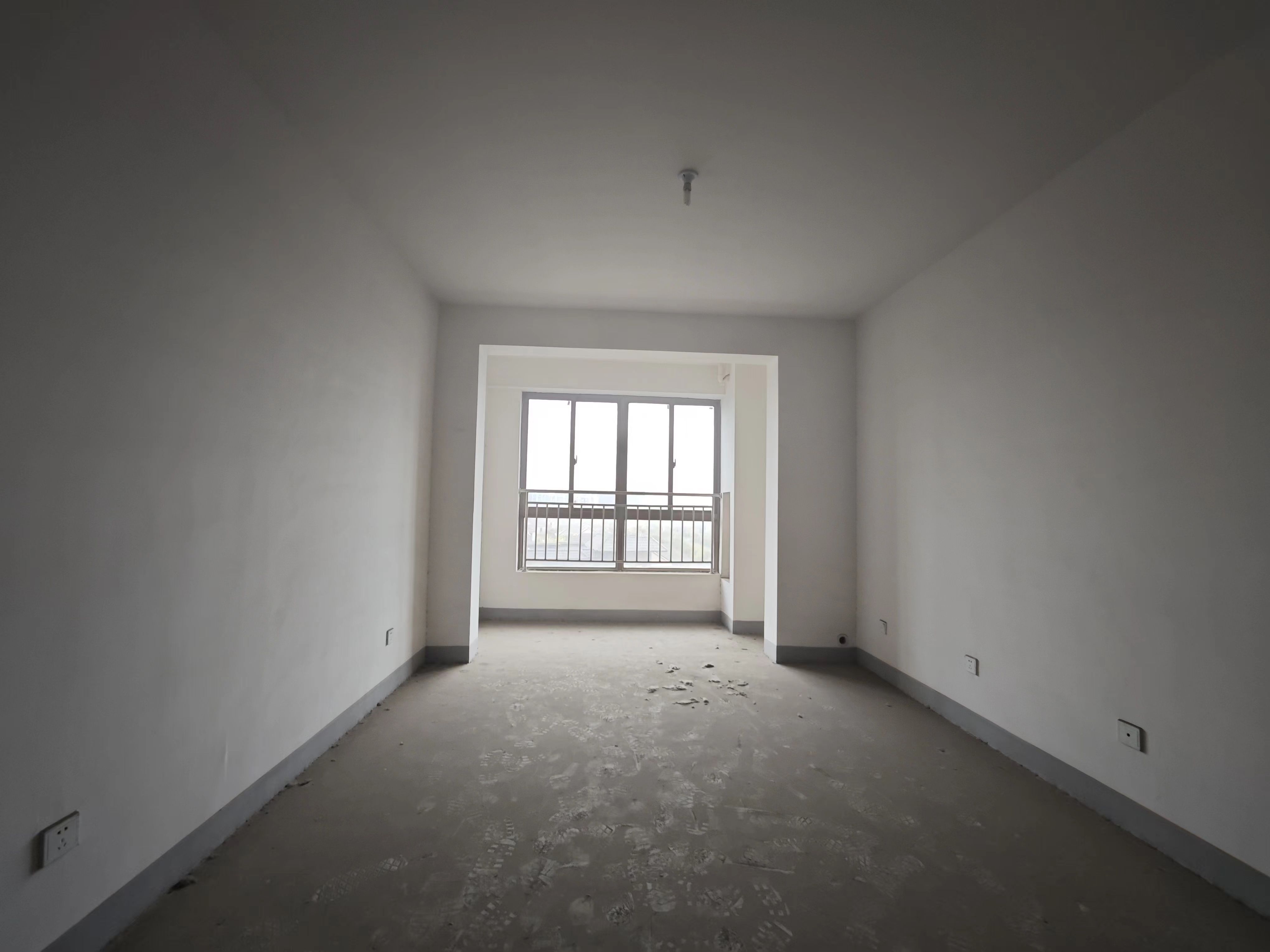 山景水岸 2室2厅1卫 92m&sup2;